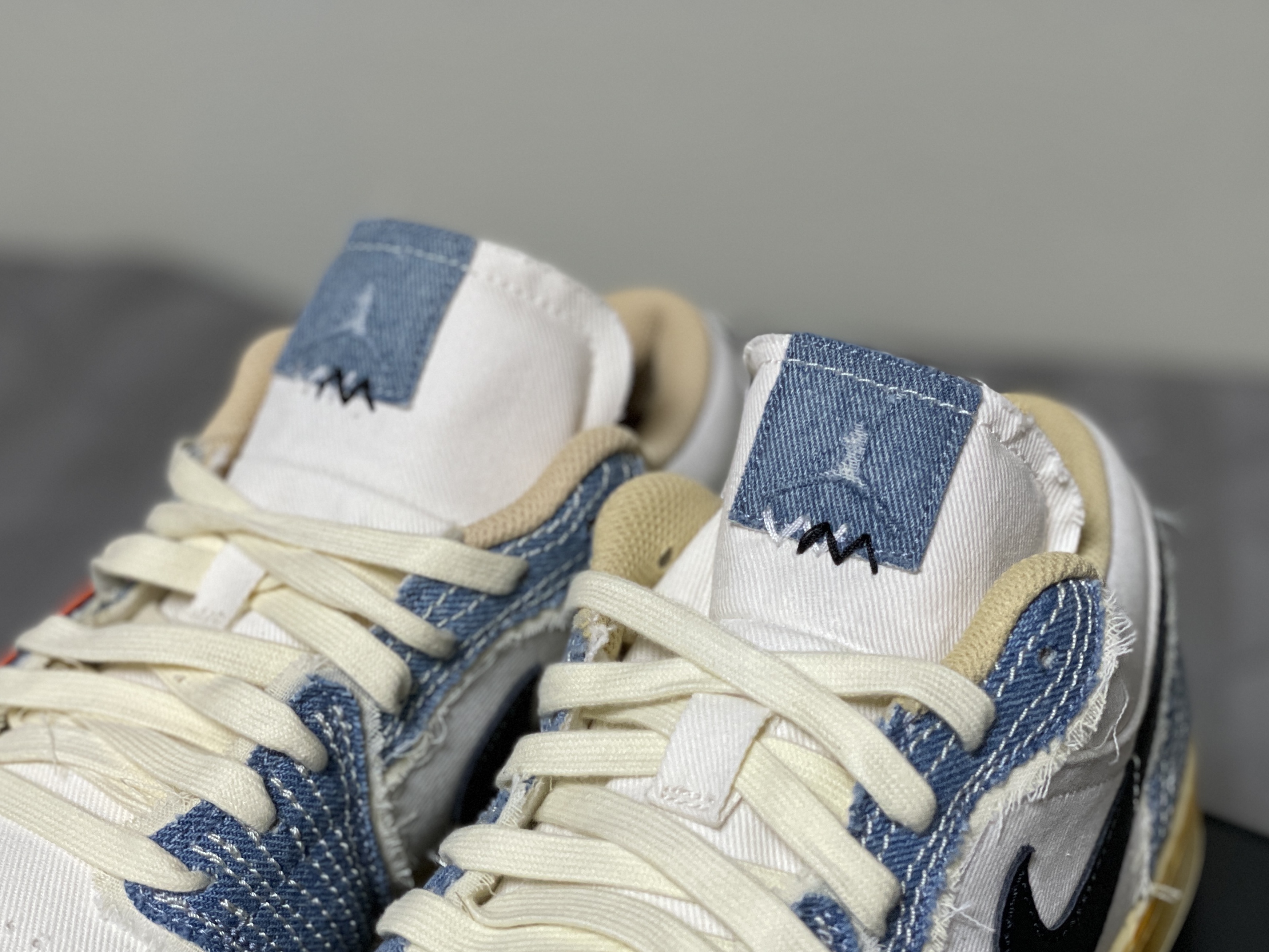 Jordan 1 Low World Make Japan 착용 스타일 - 4