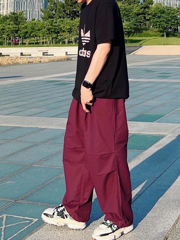 Maison Margiela Fusion Low Top Sneakers Black White Red 착용 스타일 - 2