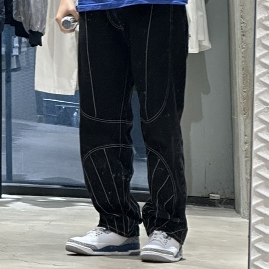 Supreme Radial Embroidered Loose Fit Jean Black - 23FW, Jordan 3 Retro True Blue and Copper 착용 스타일