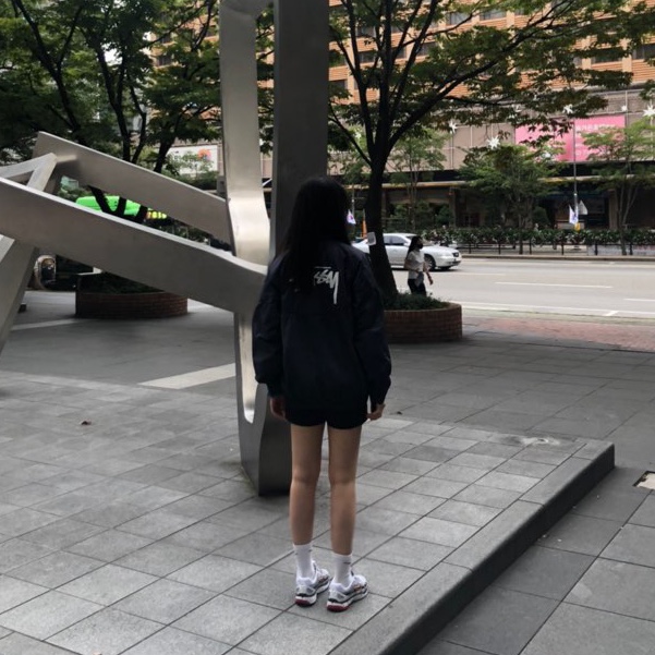 Nike x Stussy Windrunner Jacket Off Noir, Patagonia Baggies Shorts 5 Inch Black 착용 스타일 - 1