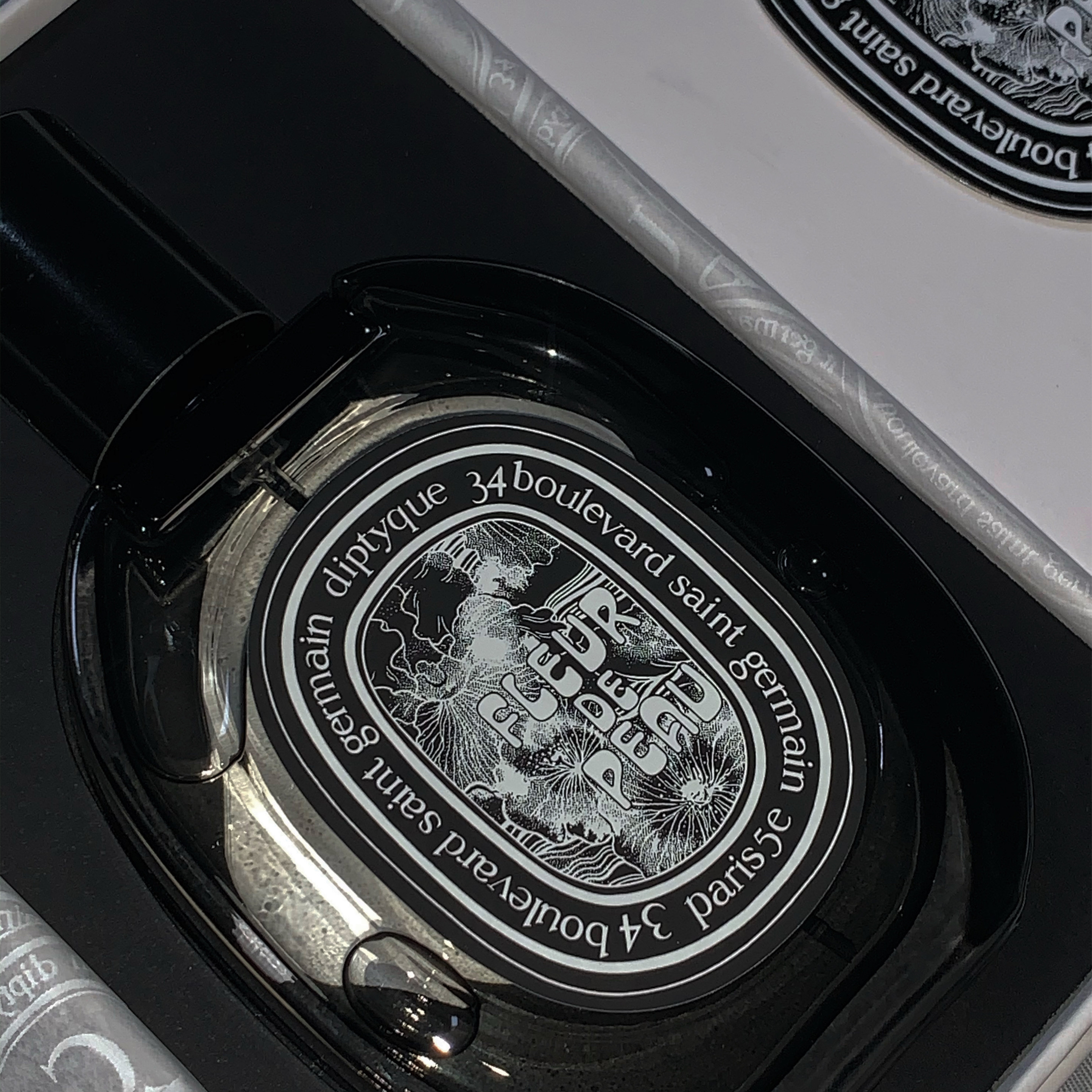 Diptyque Fleur De Peau Eau De Parfum 75ml 착용 스타일