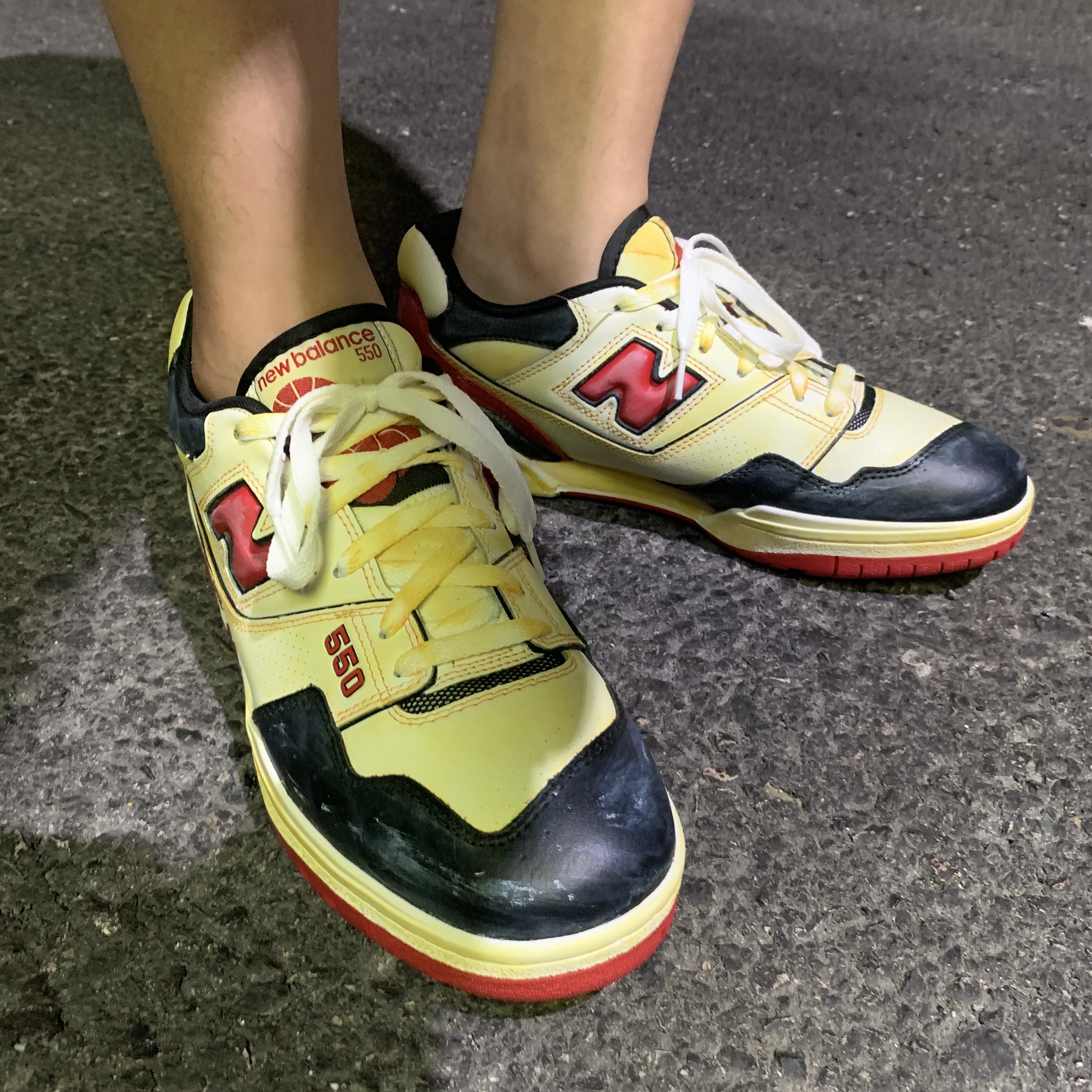 New Balance 550 White Red 착용 스타일 - 2