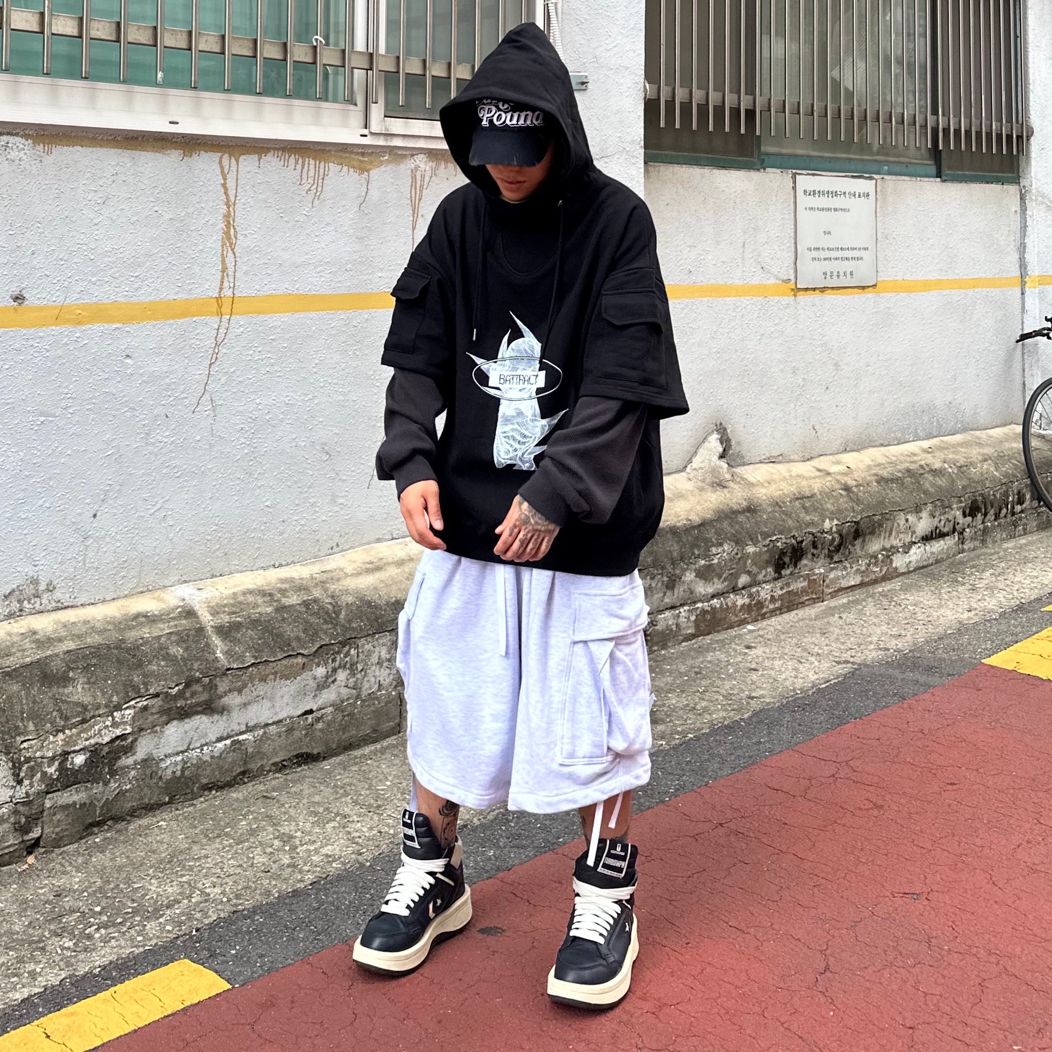 Converse x Drkshdw Turbowpn Black Cream 착용 스타일 - 2