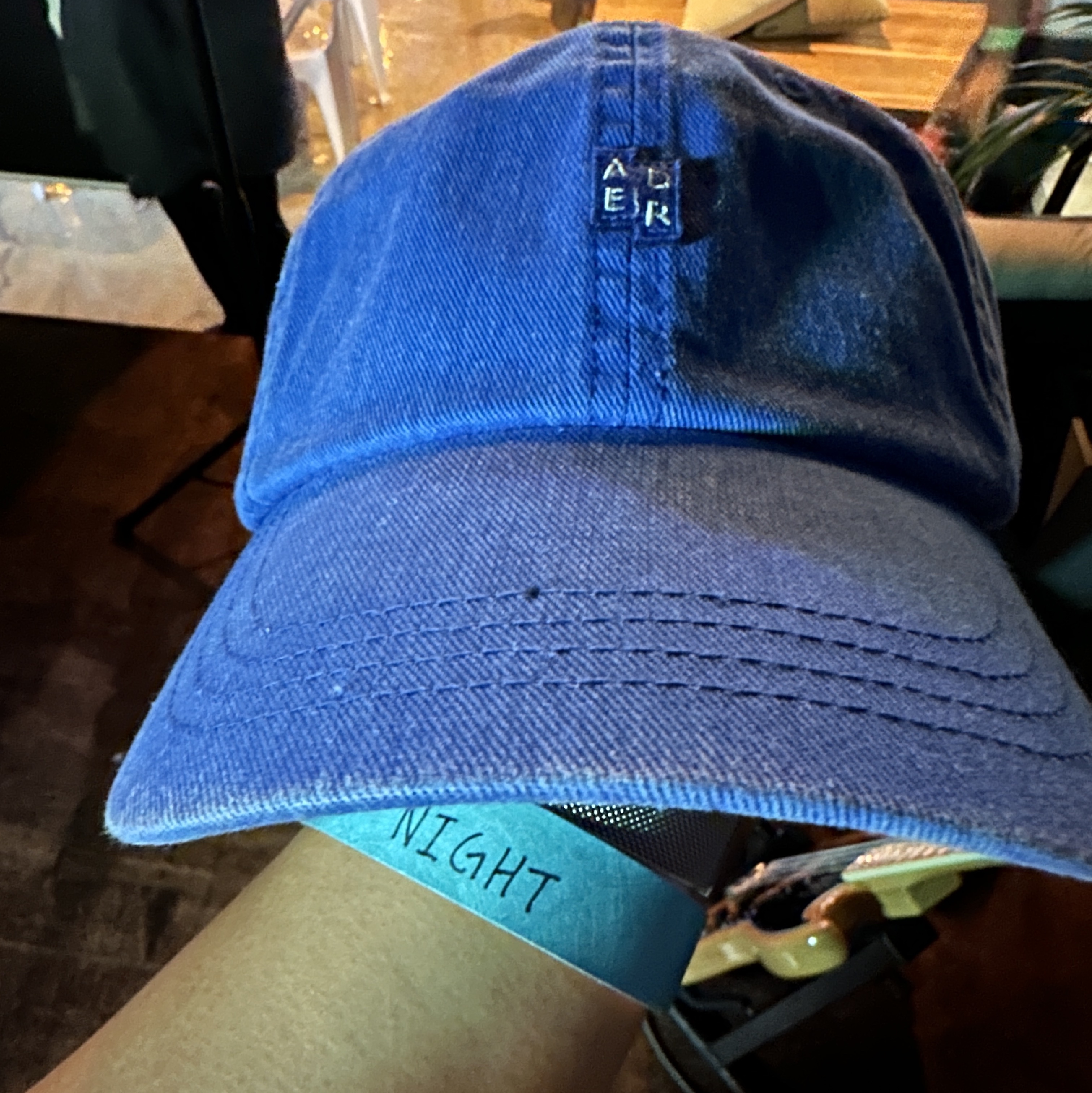 Ader Error Sig; TRS Tag Cap 01 Z-Blue 착용 스타일 - 3