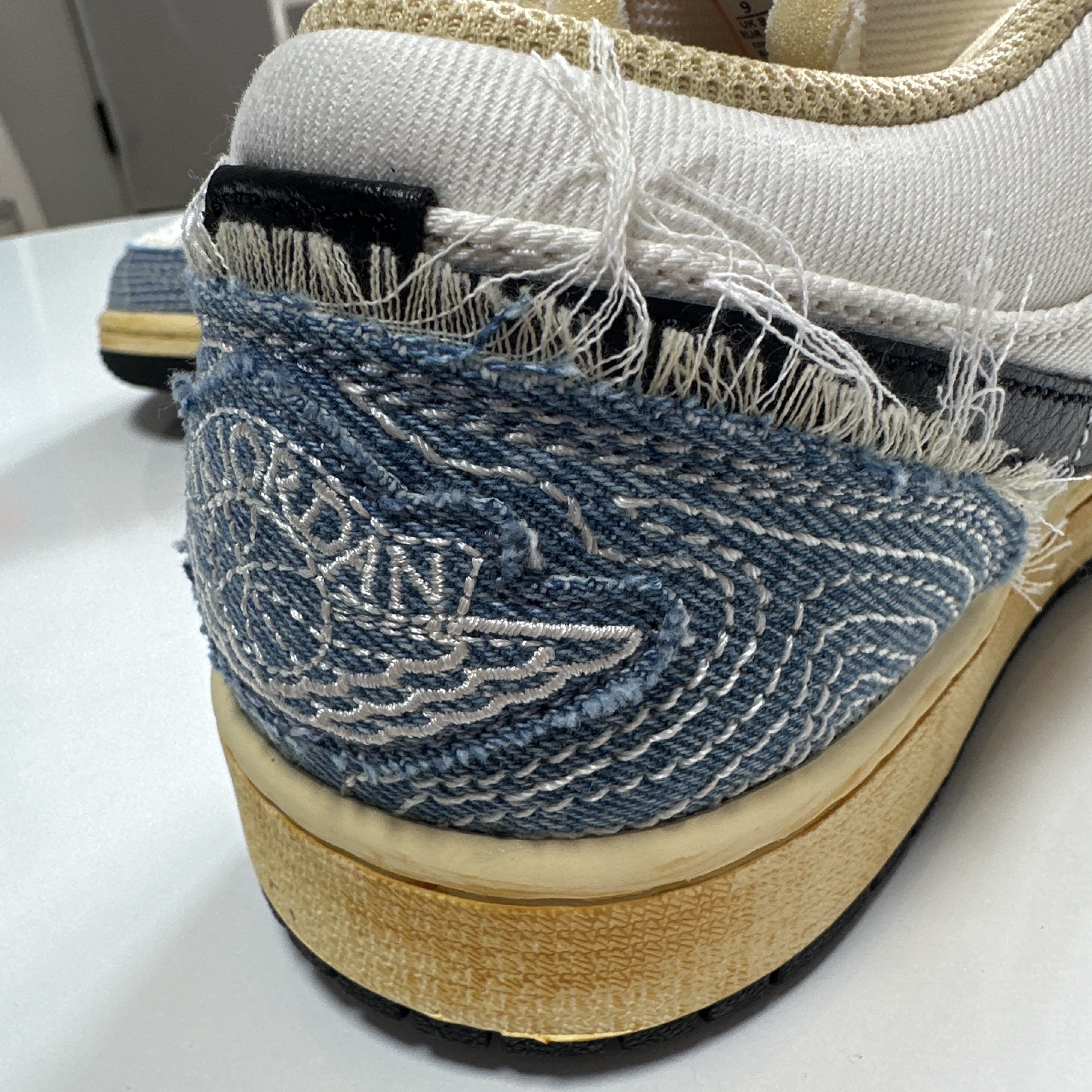 Jordan 1 Low World Make Japan 착용 스타일 - 3