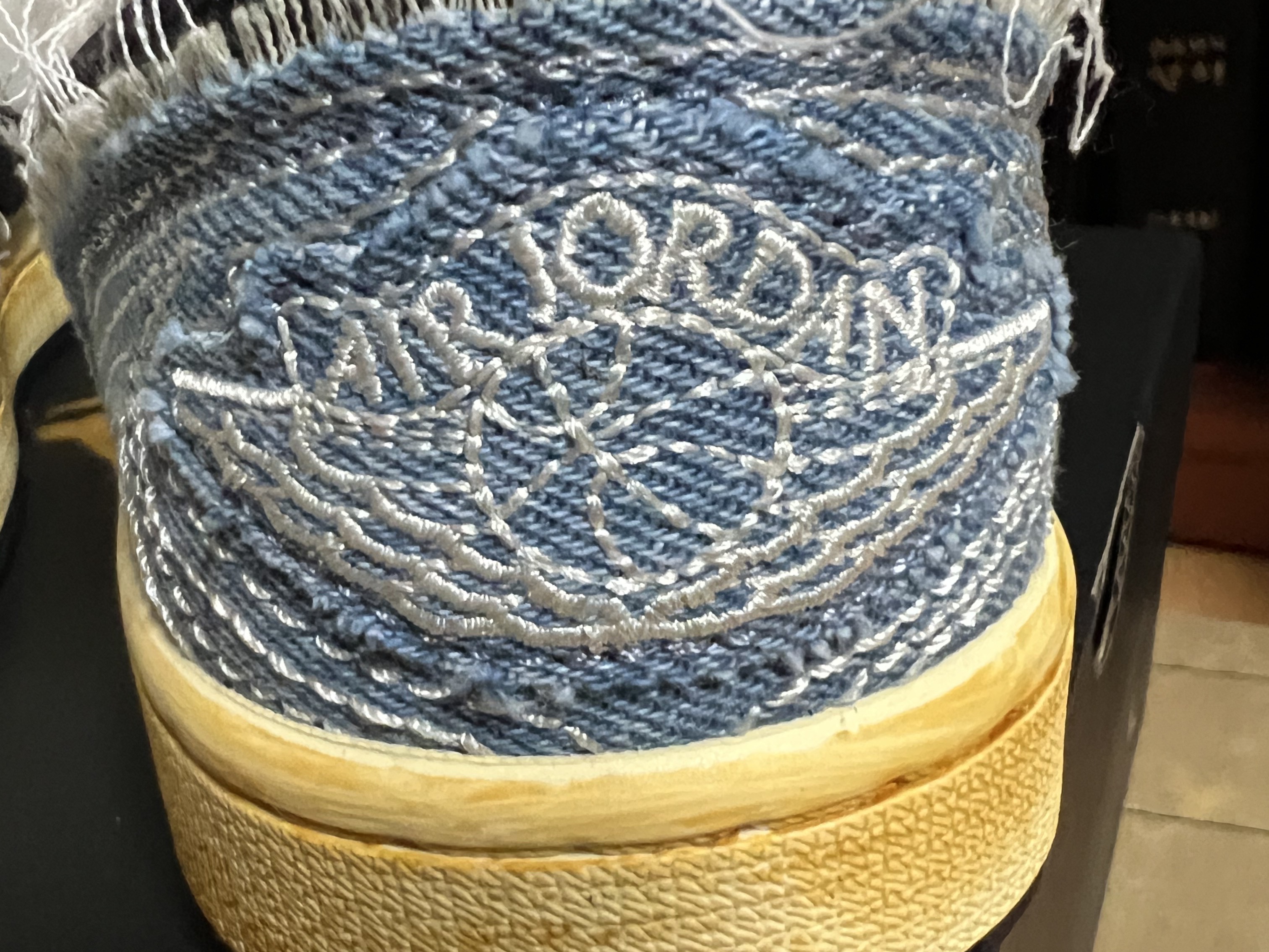 Jordan 1 Low World Make Japan 착용 스타일 - 3