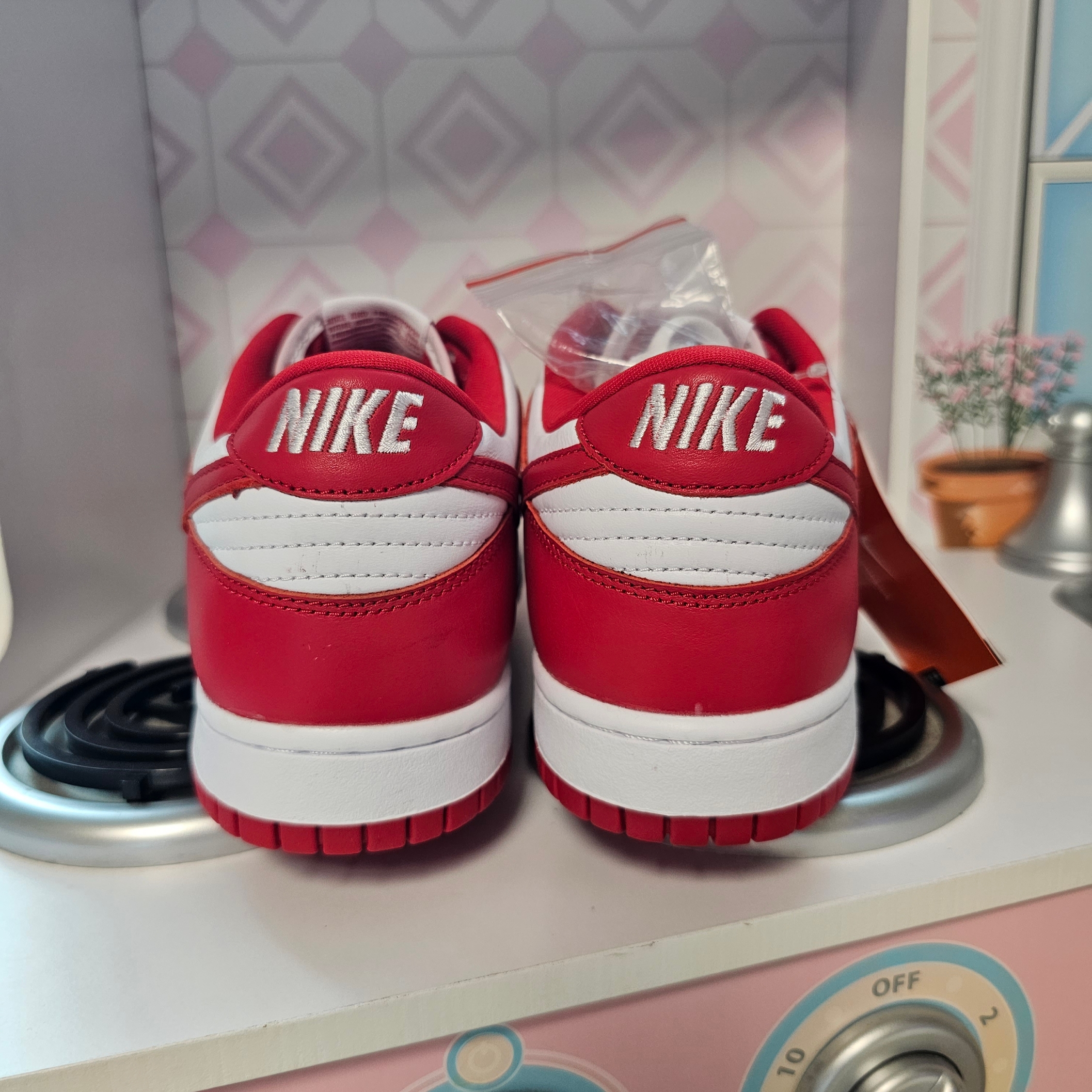 Nike Dunk Low SP White and University Red 2023 착용 스타일 - 4