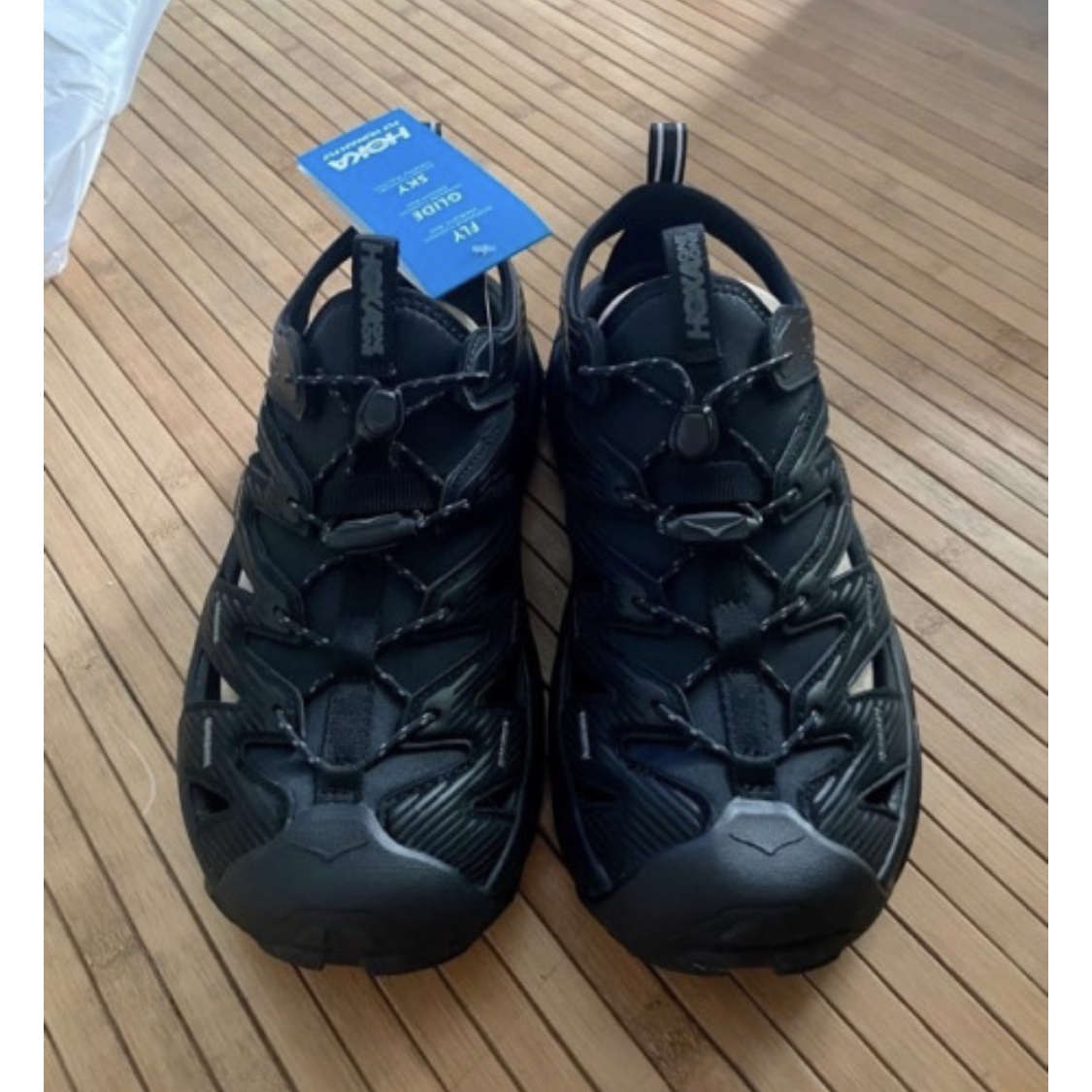 Hoka Hopara Black 착용 스타일