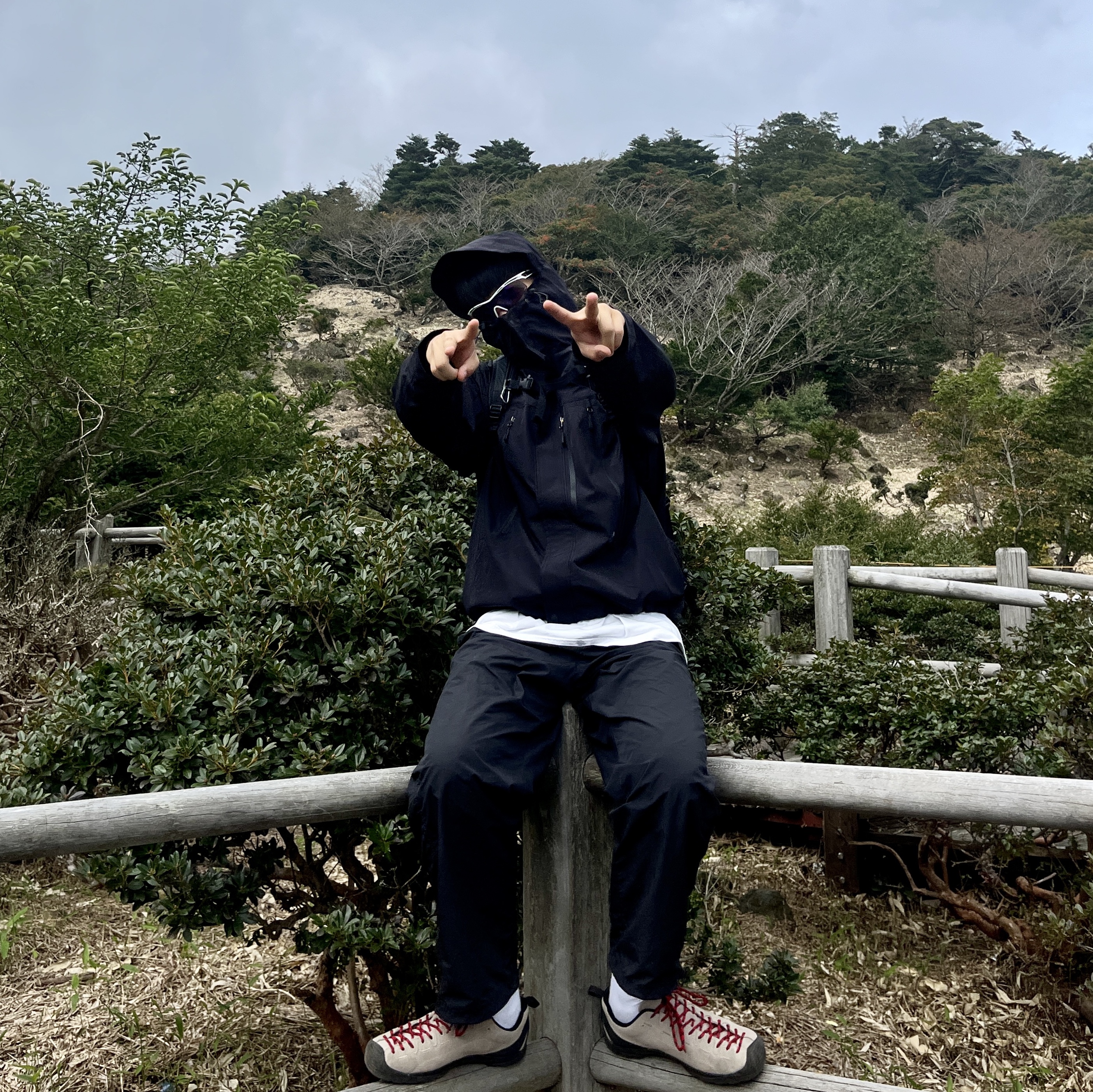 Keen Jasper Suede Sneakers Silver Mink, The North Face Big Shot Black 착용 스타일 - 2