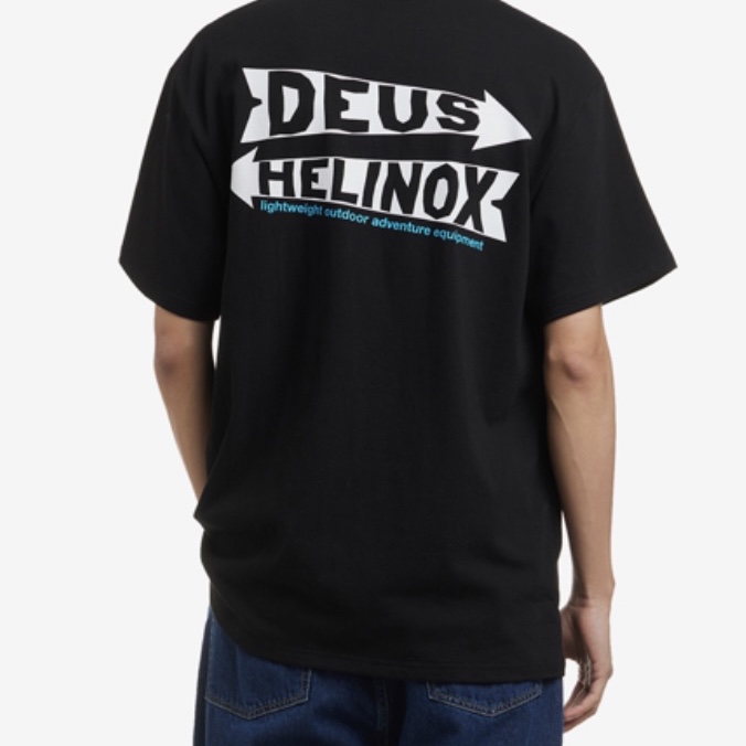Helinox x Deus Ex Machina T-Shirt Black 착용 스타일 - 2