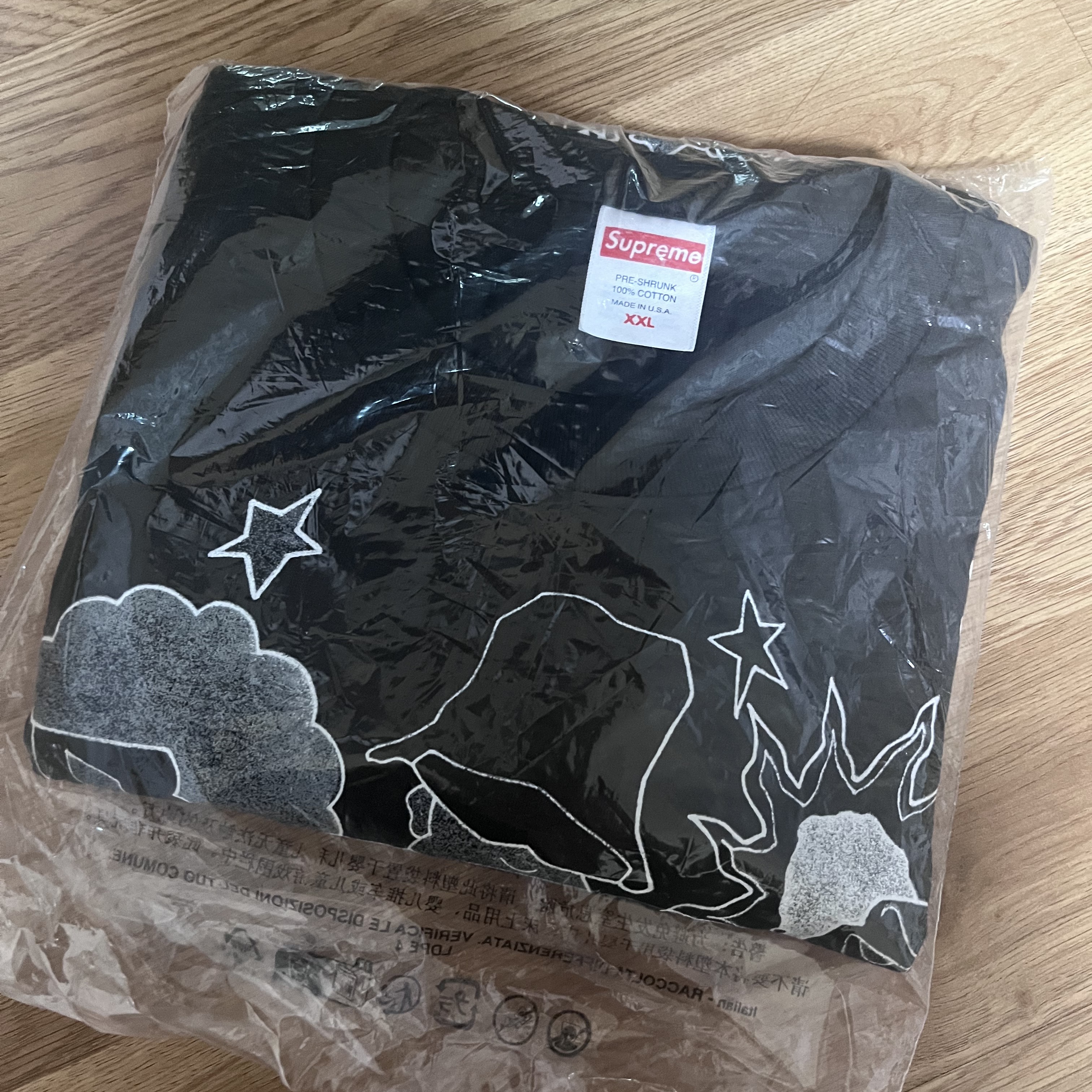 Supreme Downtown T-Shirt Black - 23FW 착용 스타일