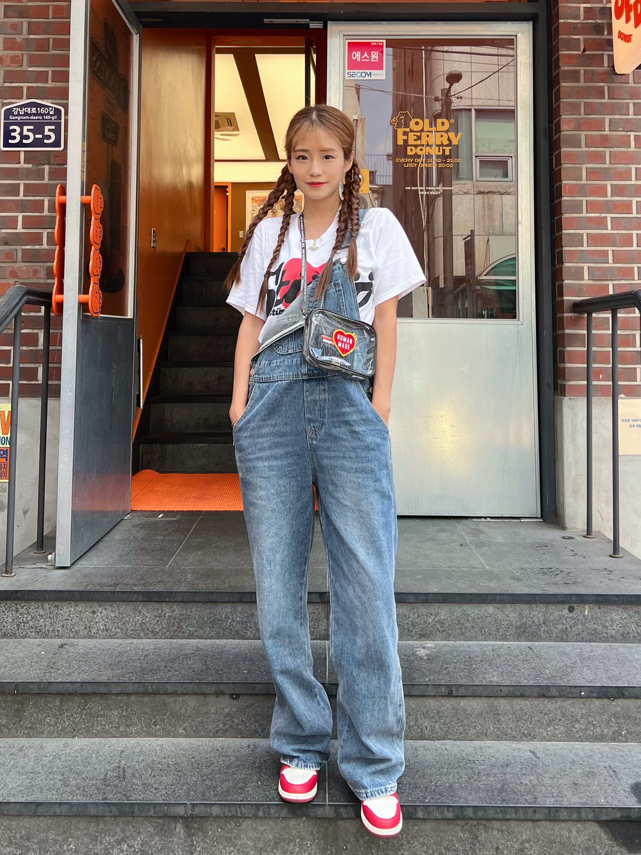 Stussy x Cactus Plant Flea Market Heart T-Shirt, Human Made PVC Pouch Medium Clear 착용 스타일 - 1