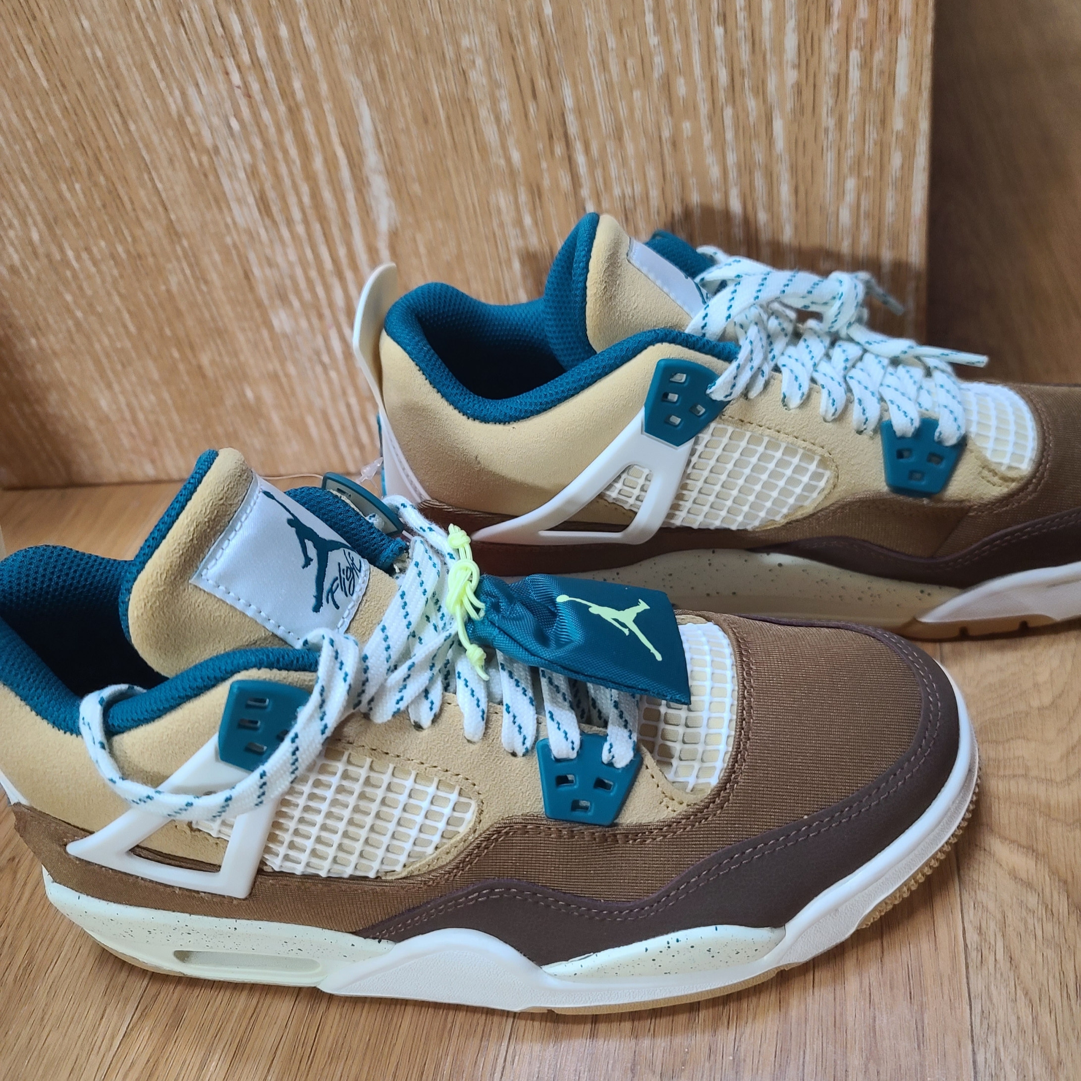 (GS) Jordan 4 Retro Outdoor Explorer 착용 스타일 - 2