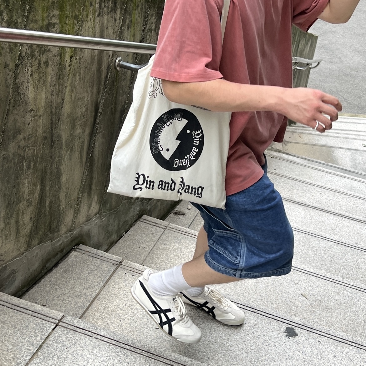 Onitsuka Tiger Mexico 66 Vintage White Black 착용 스타일 - 2