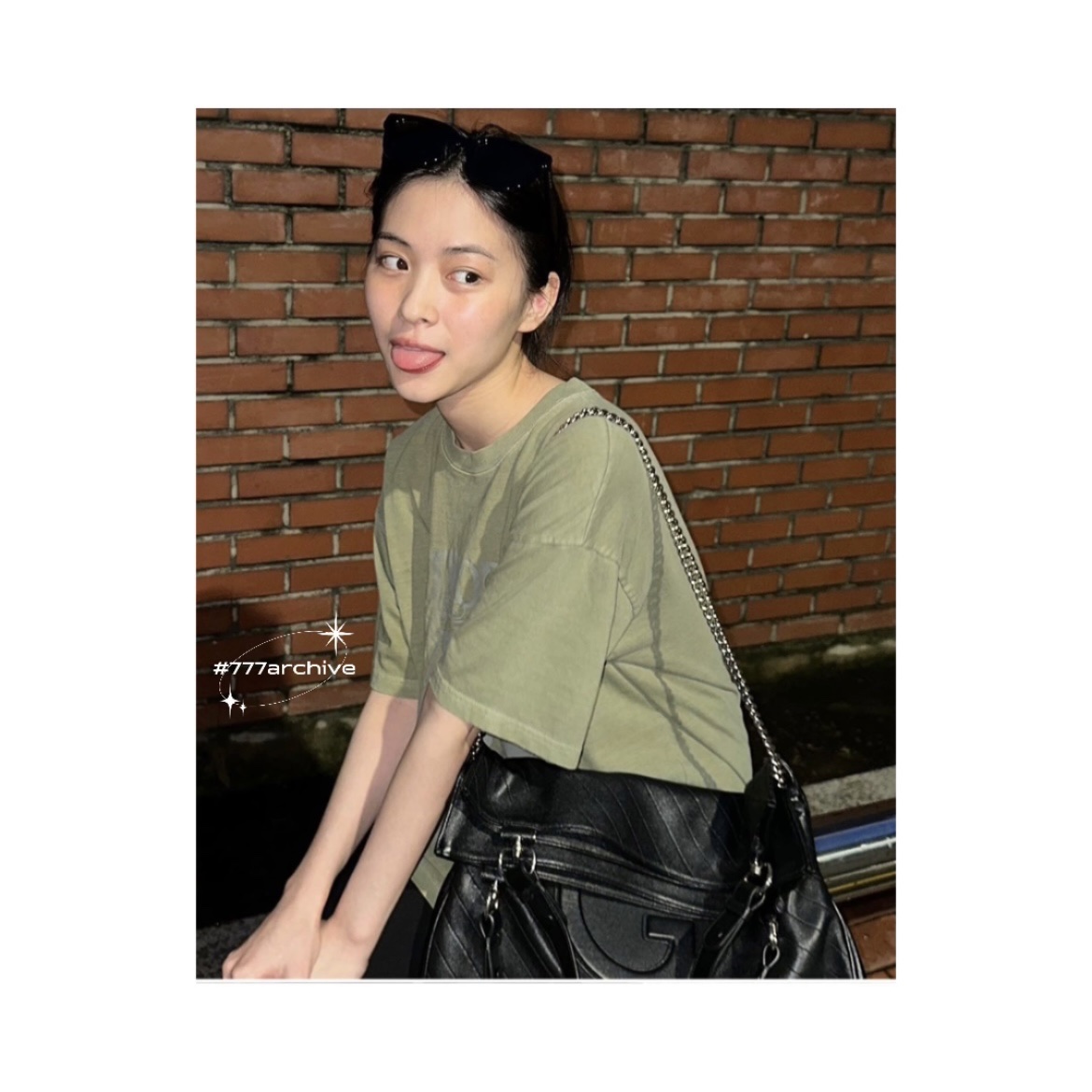 Gucci Blondie Medium Tote Bag Black Leather, Gucci Special Fit Square Frame Sunglasses Black Acetate 착용 스타일 - 3