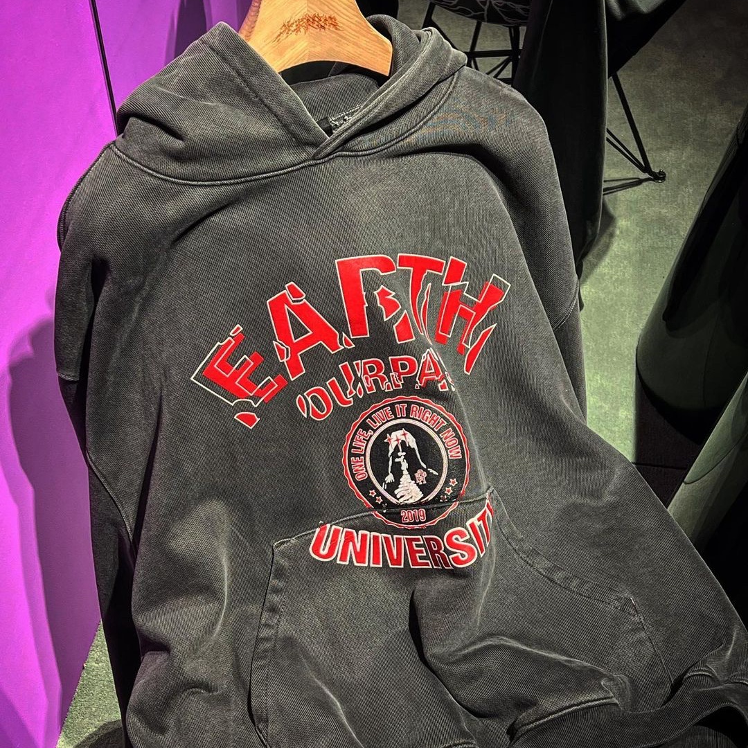 Ourpas 075 Ivy League Hoodie Washed Gray 착용 스타일 - 2