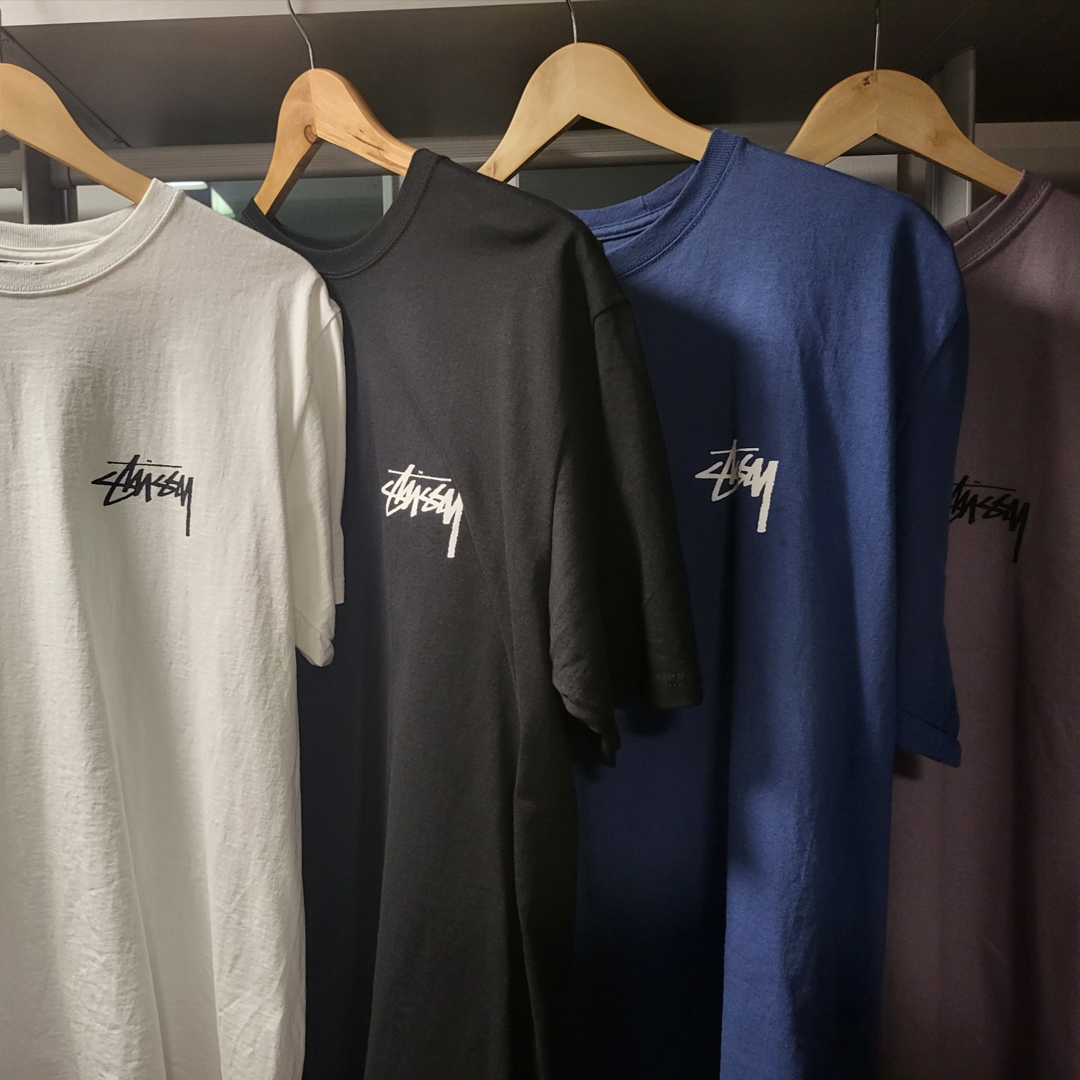 Stussy Kittens T-Shirt Black 착용 스타일 - 2
