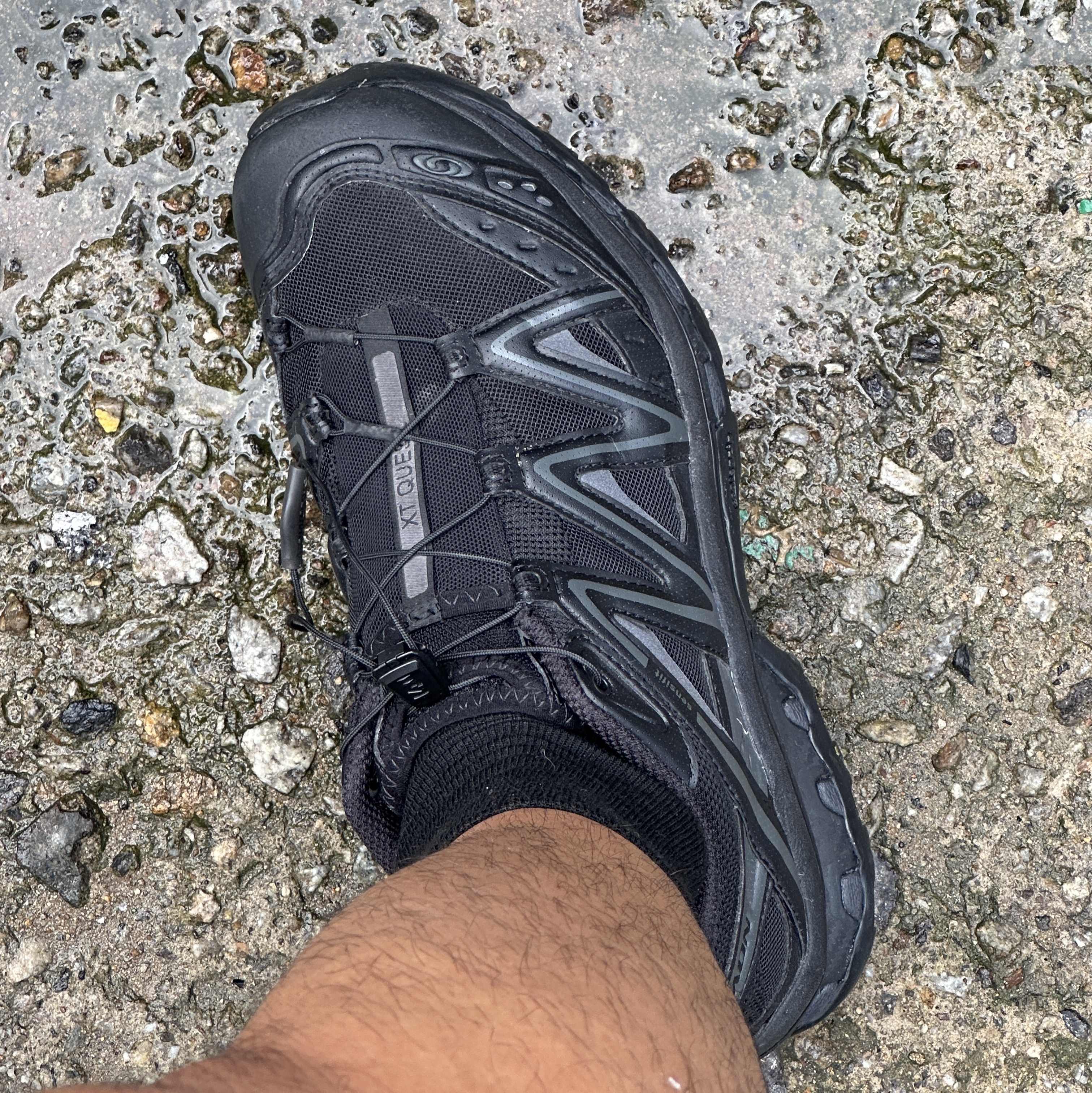 Salomon XT-Quest ADV Black 착용 스타일