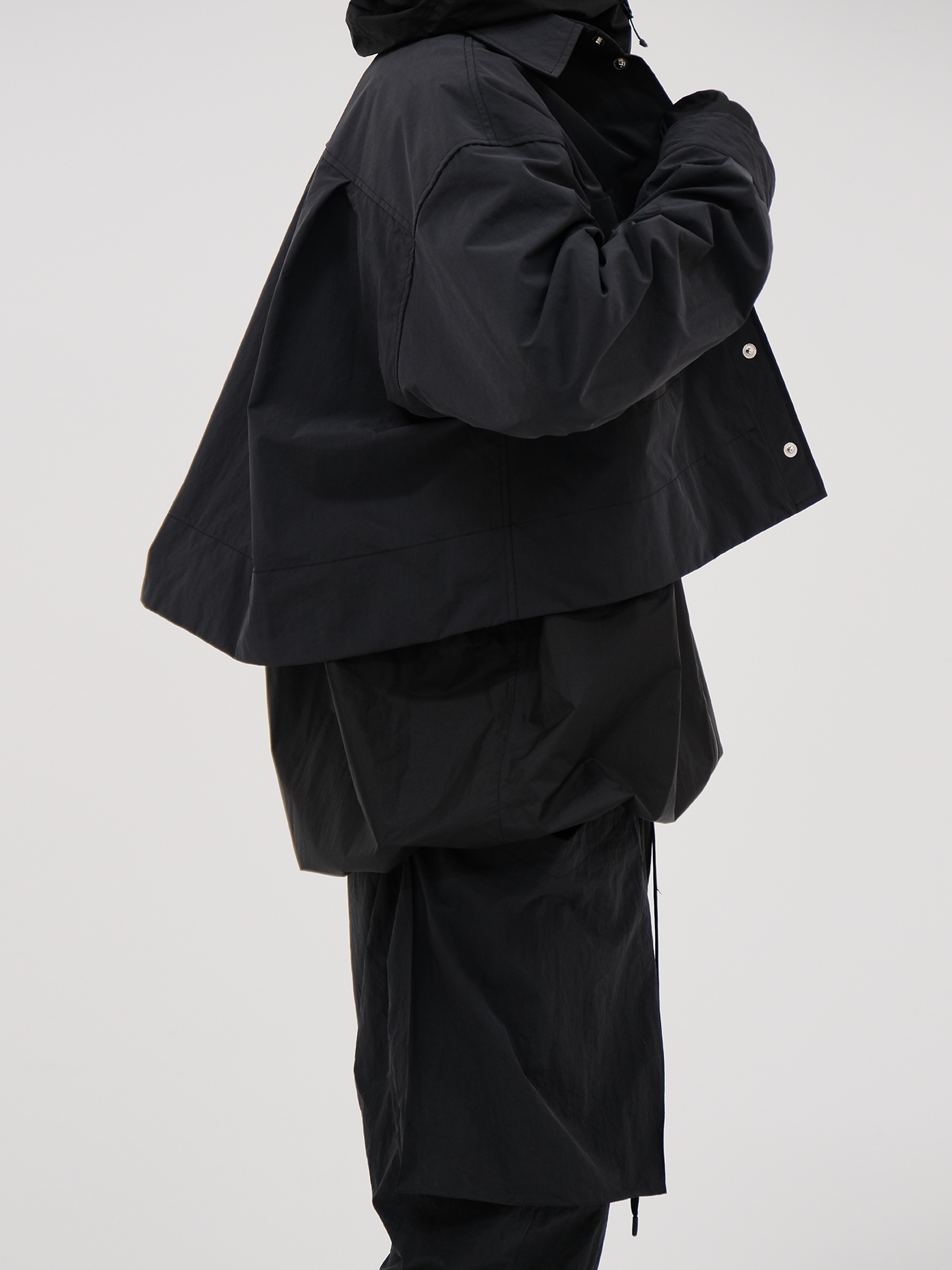 Converse x Drkshdw Turbowpn Black Cream 착용 스타일 - 3