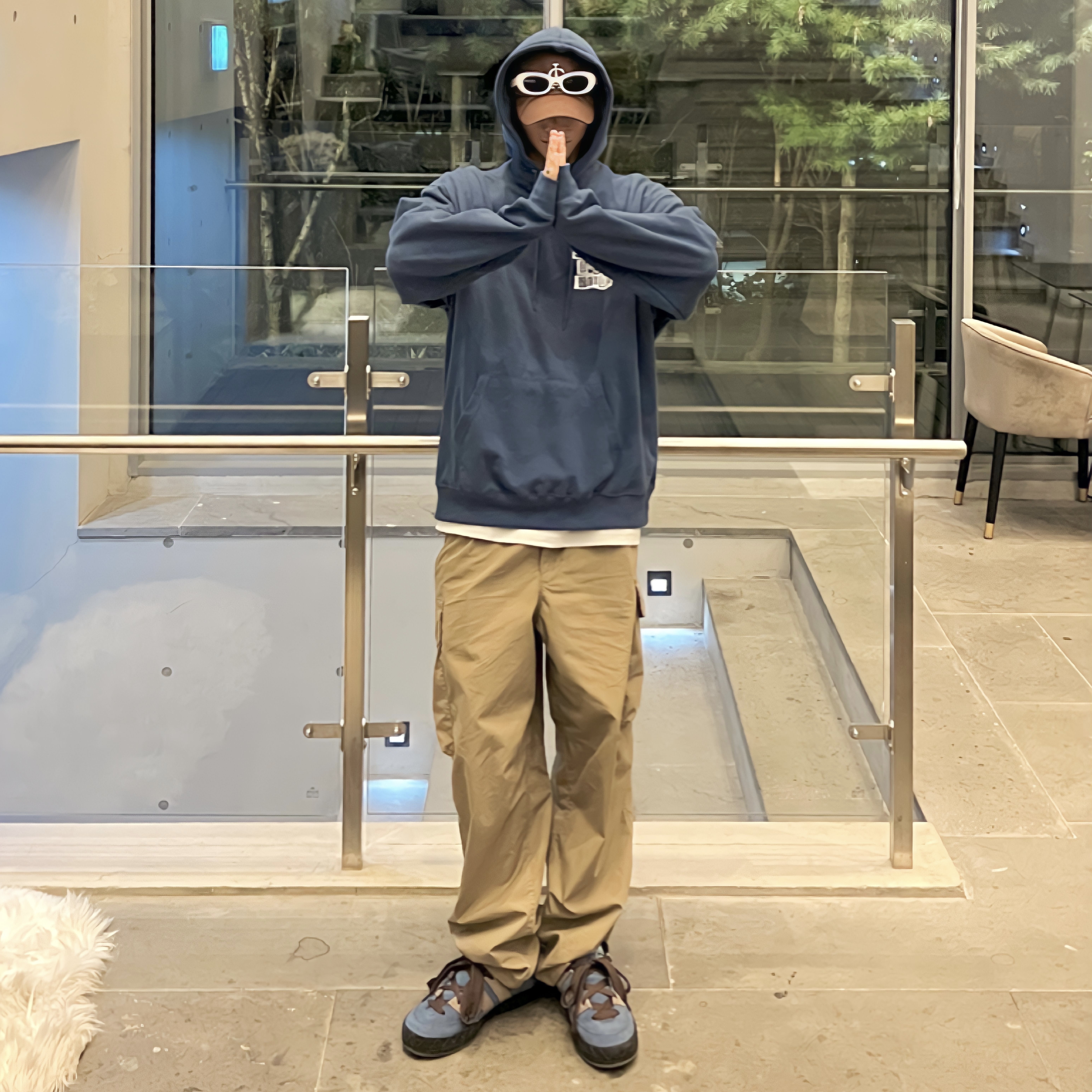 Adidas Adimatic Phantone, Gentle Monster x Maison Margiela MM004 White Black 착용 스타일 - 1