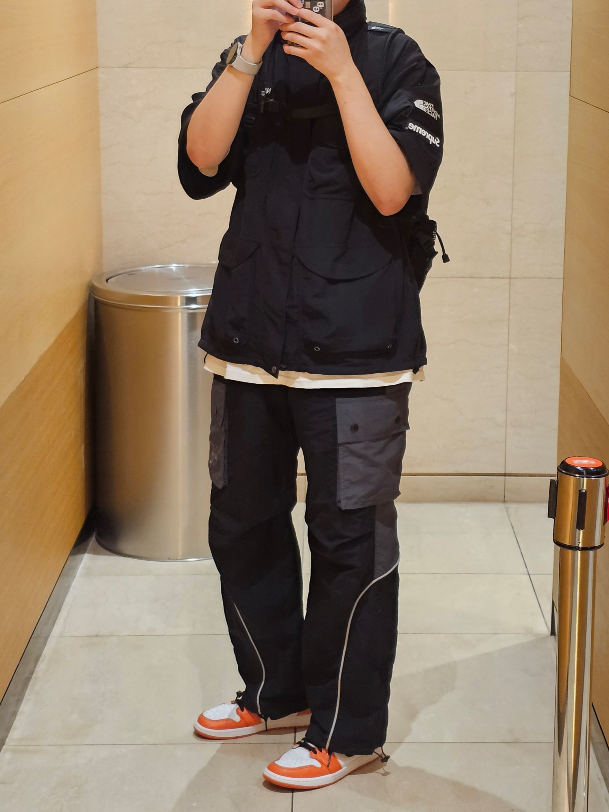Supreme x The North Face Trekking Convertible Jacket Black - 22SS, Stussy Mercury T-Shirt White 착용 스타일