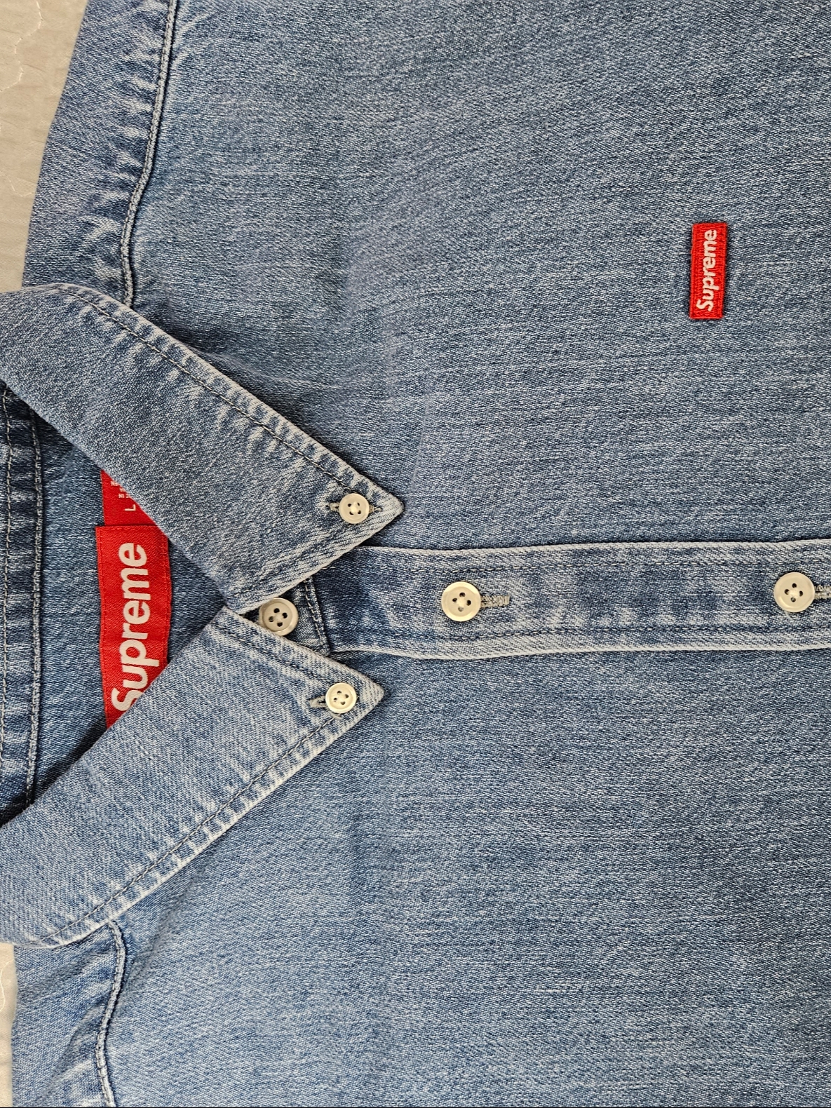 Supreme Small Box Shirt Denim - 23FW 착용 스타일 - 2