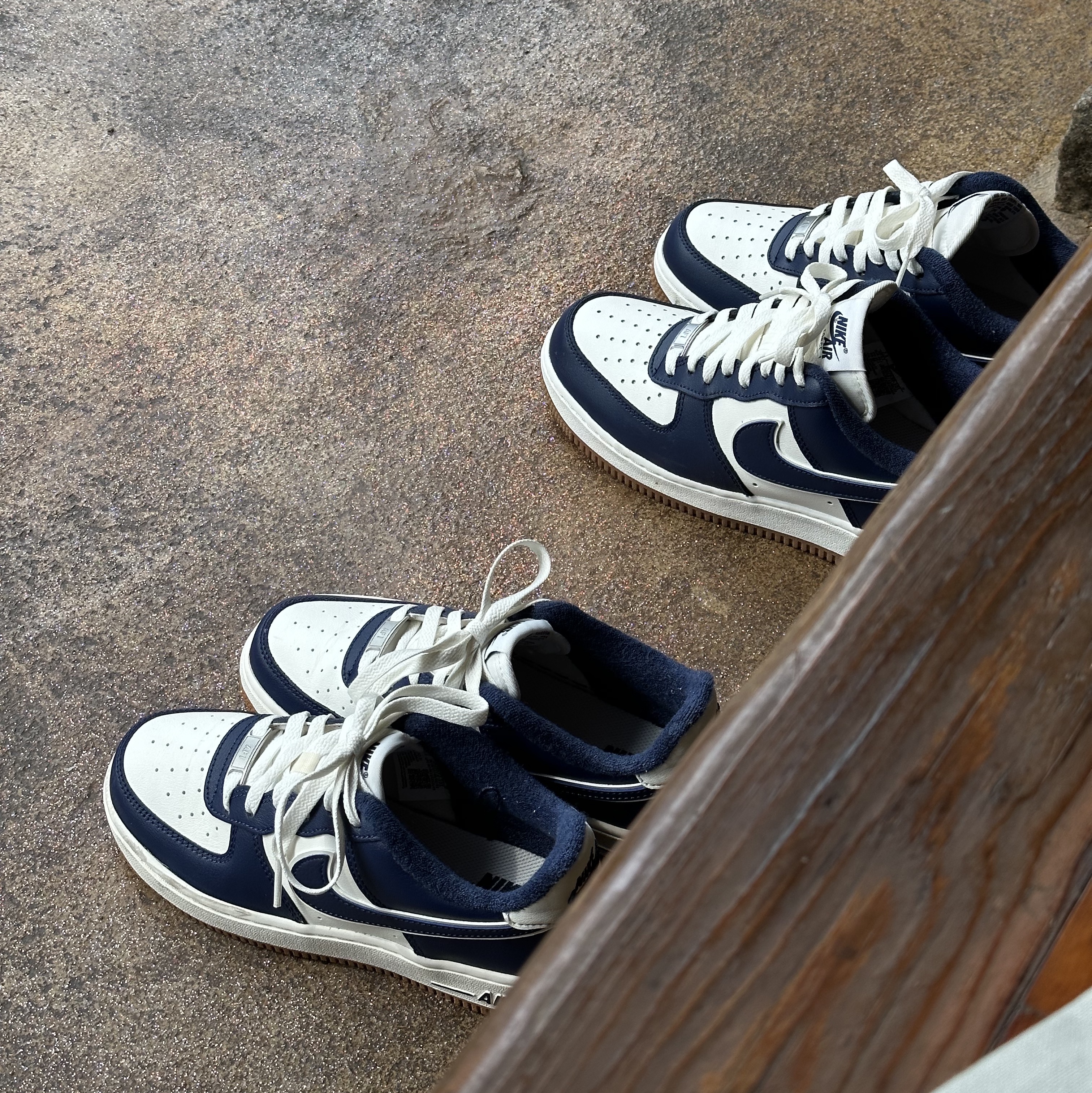 (GS) Nike Air Force 1 LV8 3 Midnight Navy 착용 스타일 - 3
