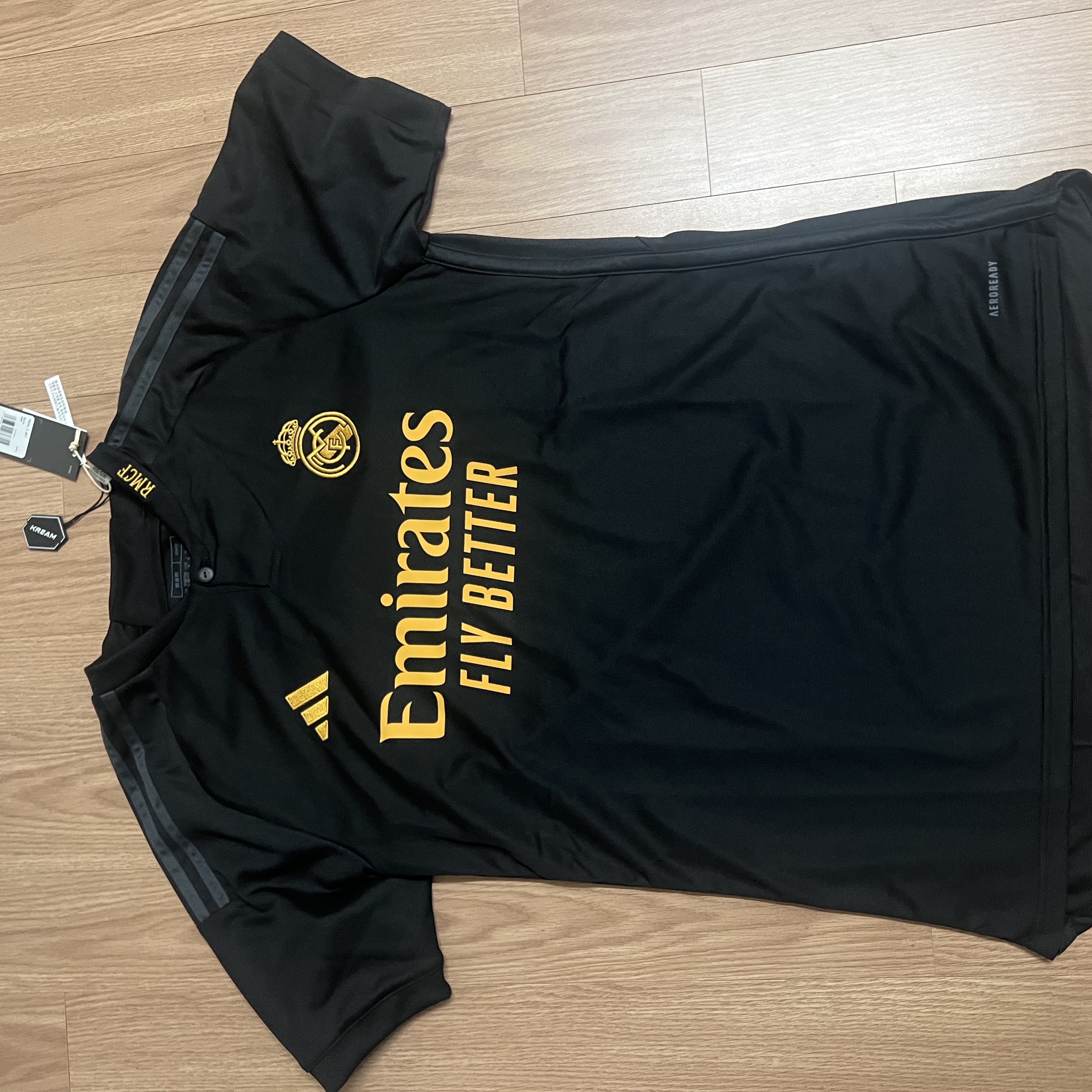 Adidas Real Madrid 2023/24 3rd Jersey Black - KR Sizing (Non Marking Ver.) 착용 스타일