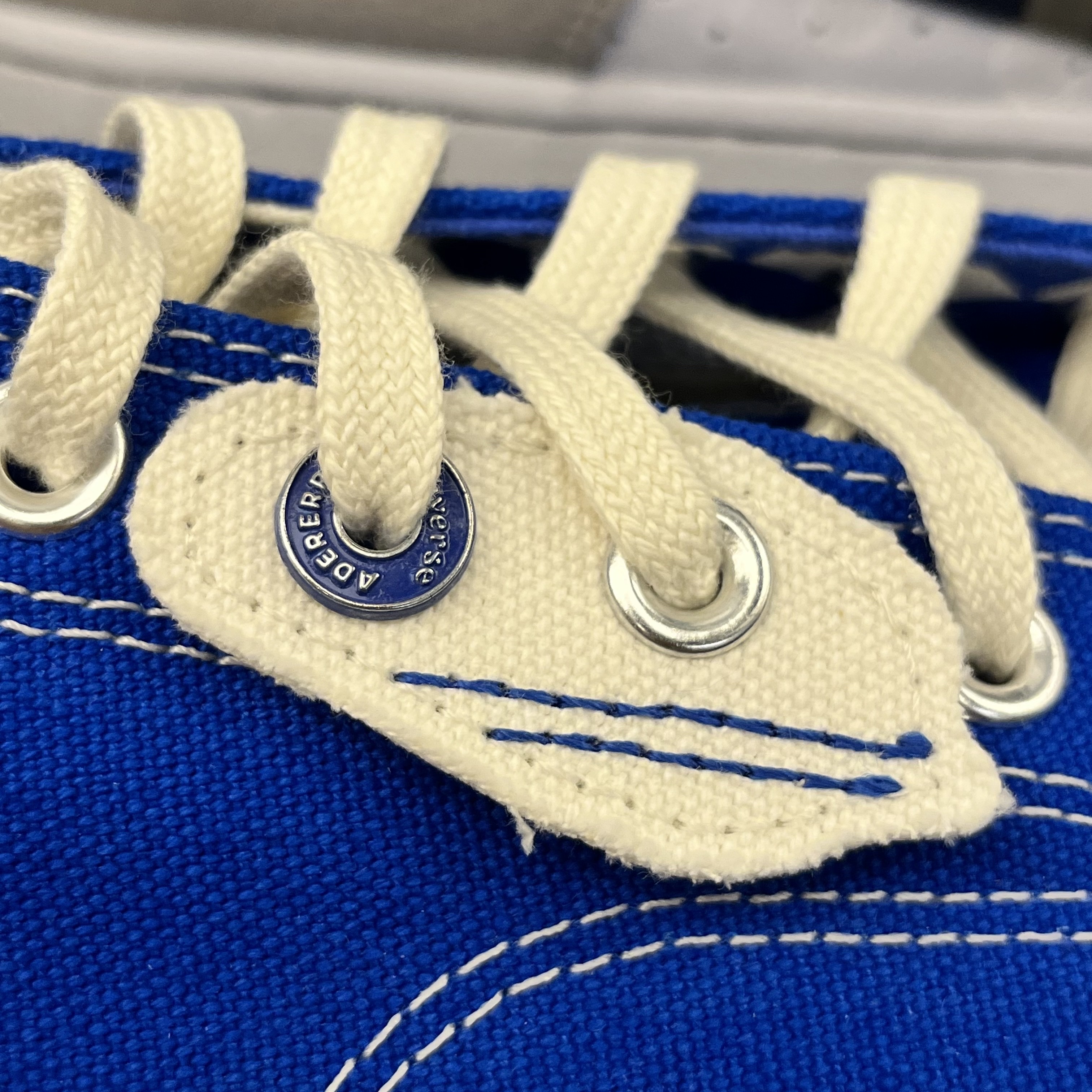 Converse x Ader Error Chuck 70 Ox Imperial Blue 착용 스타일 - 2