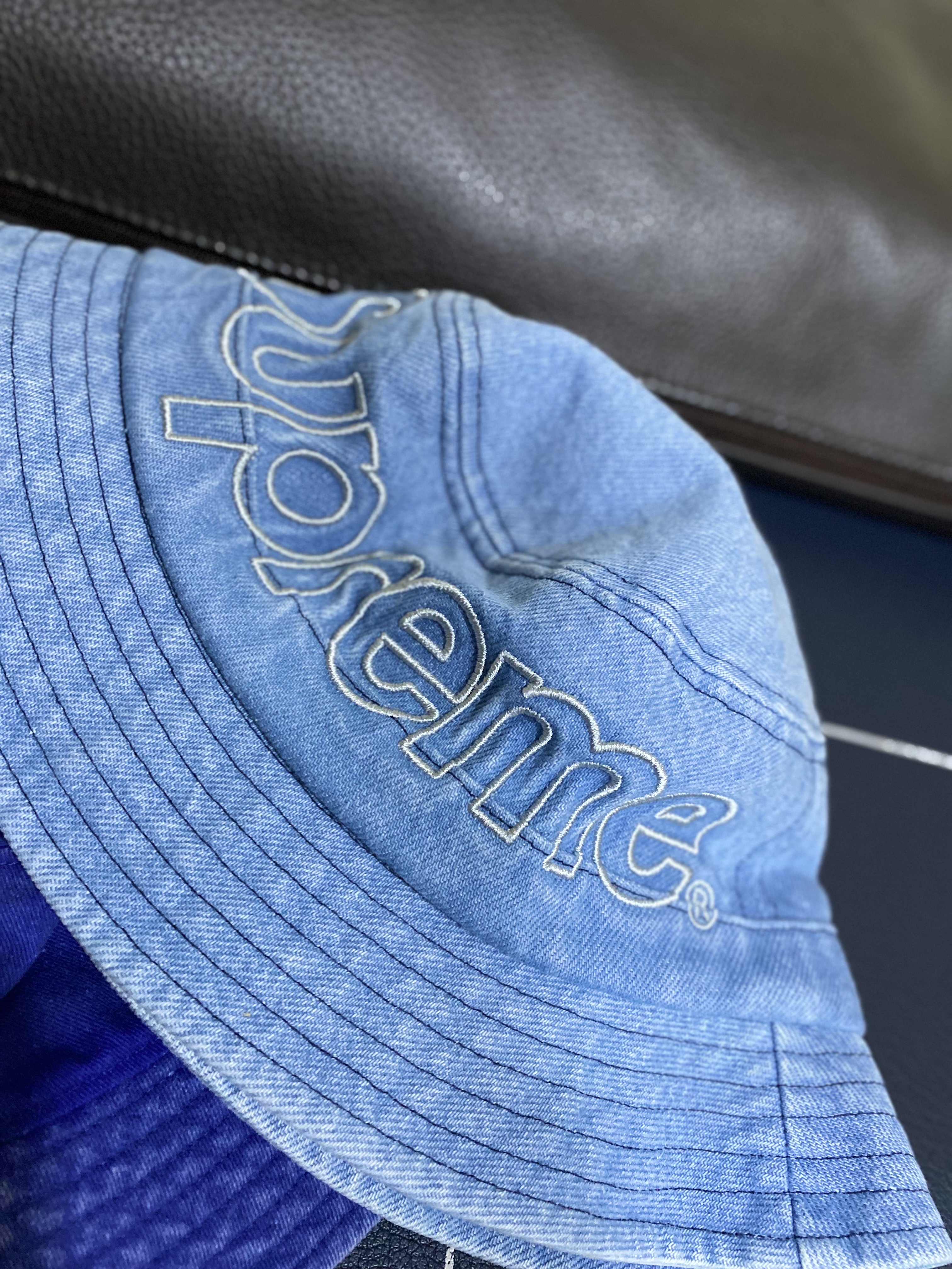 Supreme Outline Crusher Denim - 23SS 착용 스타일