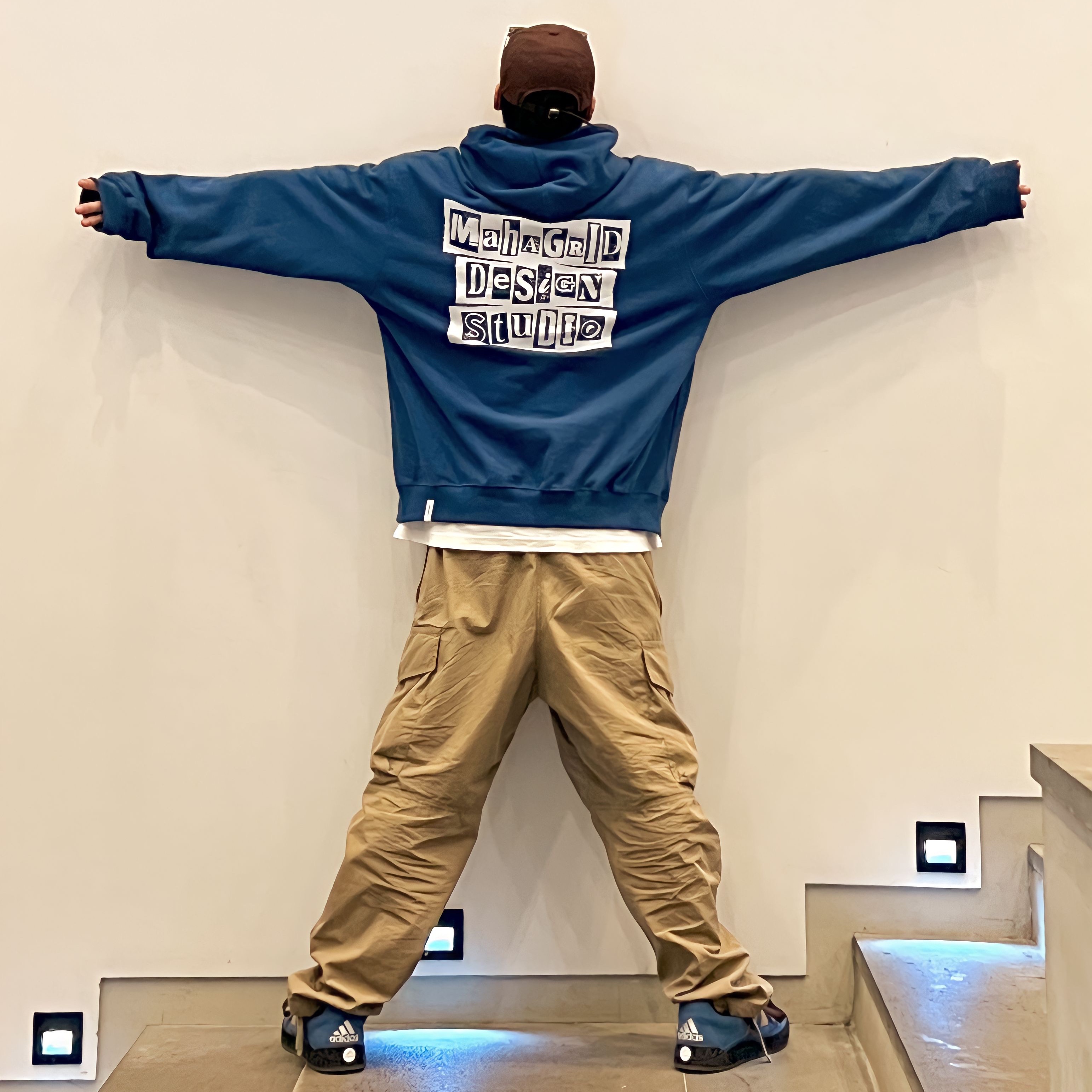 Adidas Adimatic Phantone, Gentle Monster x Maison Margiela MM004 White Black 착용 스타일 - 3