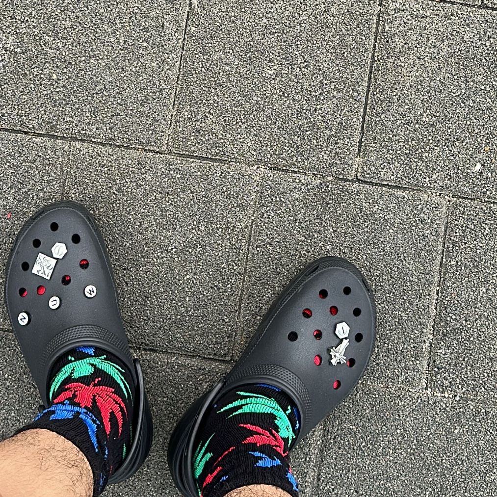 (W) Crocs Classic Platform Clog Black 착용 스타일