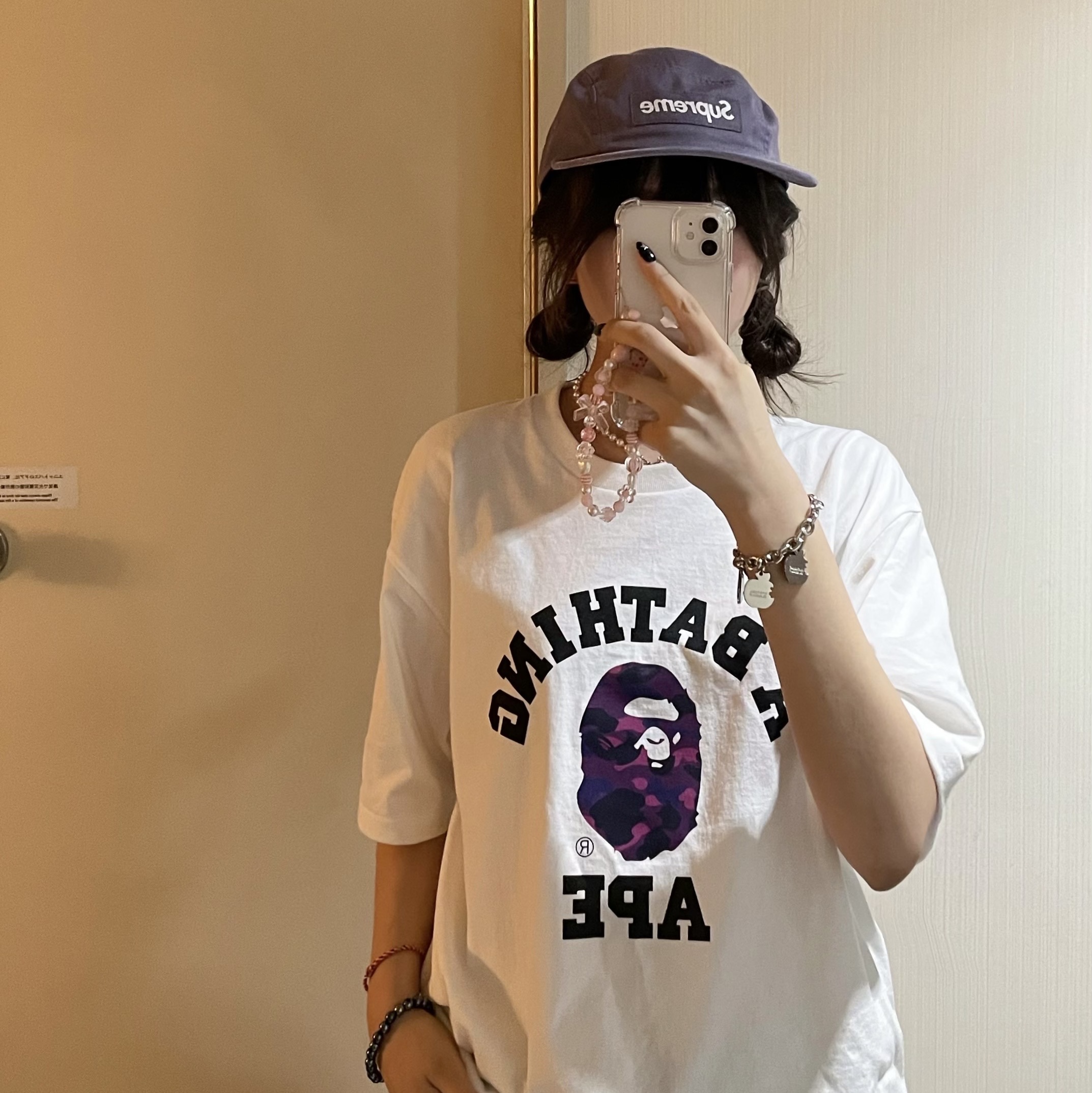 Vivienne Westwood Mini Pearl Bas Relief Necklace Silver, Supreme Washed Chino Twill Camp Cap Dusty Purple - 23FW 착용 스타일 - 3