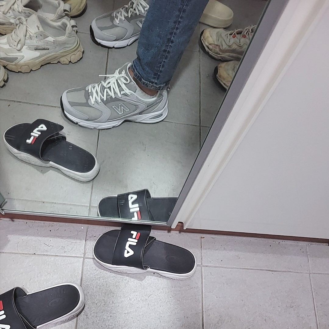 New Balance 530 Summer Fog Marblehead 착용 스타일 - 2