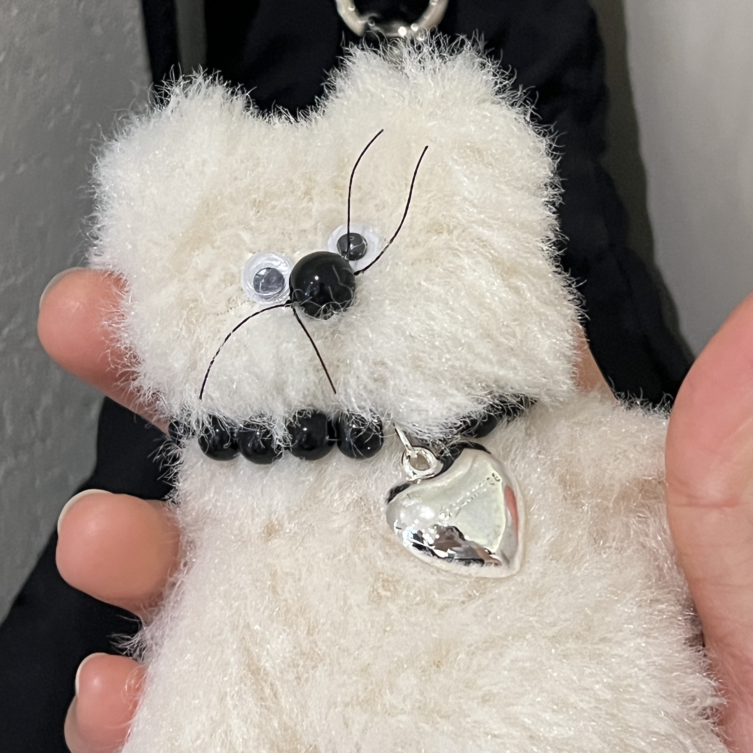 [KREAM 단독] Monamhee Creami Keyring Cream 착용 스타일 - 2