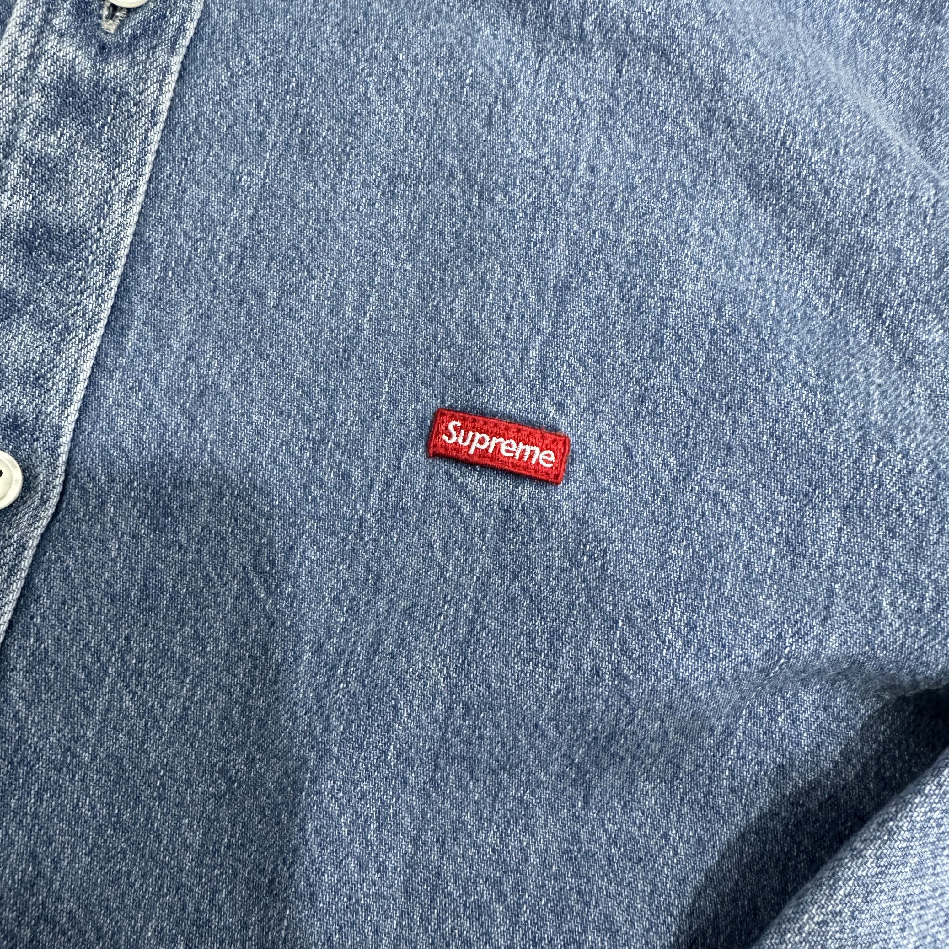 Supreme Small Box Shirt Denim - 23FW 착용 스타일 - 2