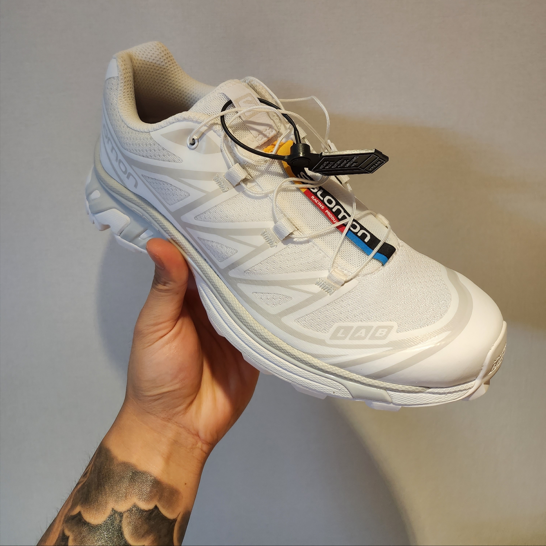 Salomon XT-6 ADV White 착용 스타일
