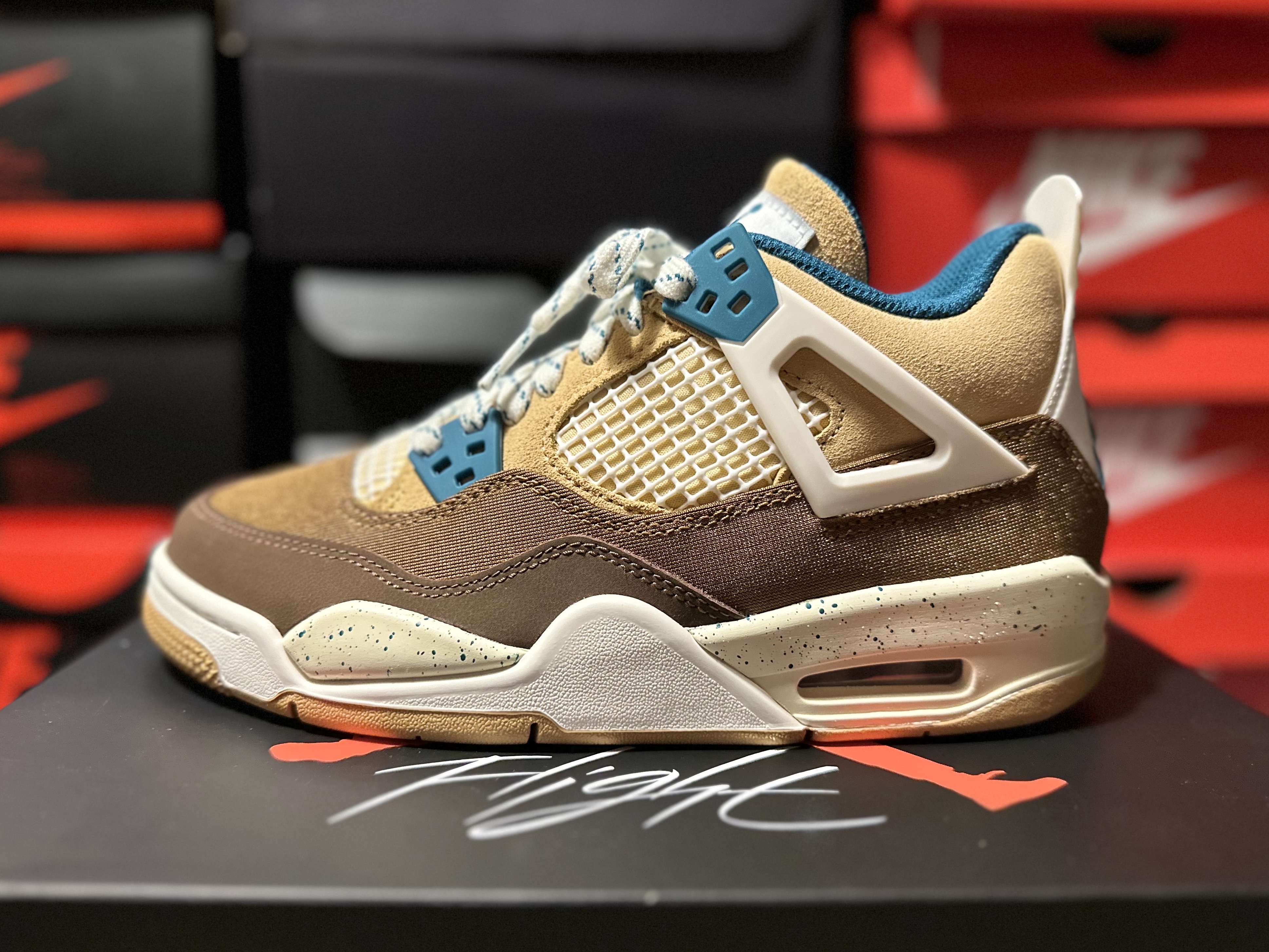 Jordan 4 Retro Red Cement, (GS) Jordan 4 Retro Outdoor Explorer 착용 스타일 - 5