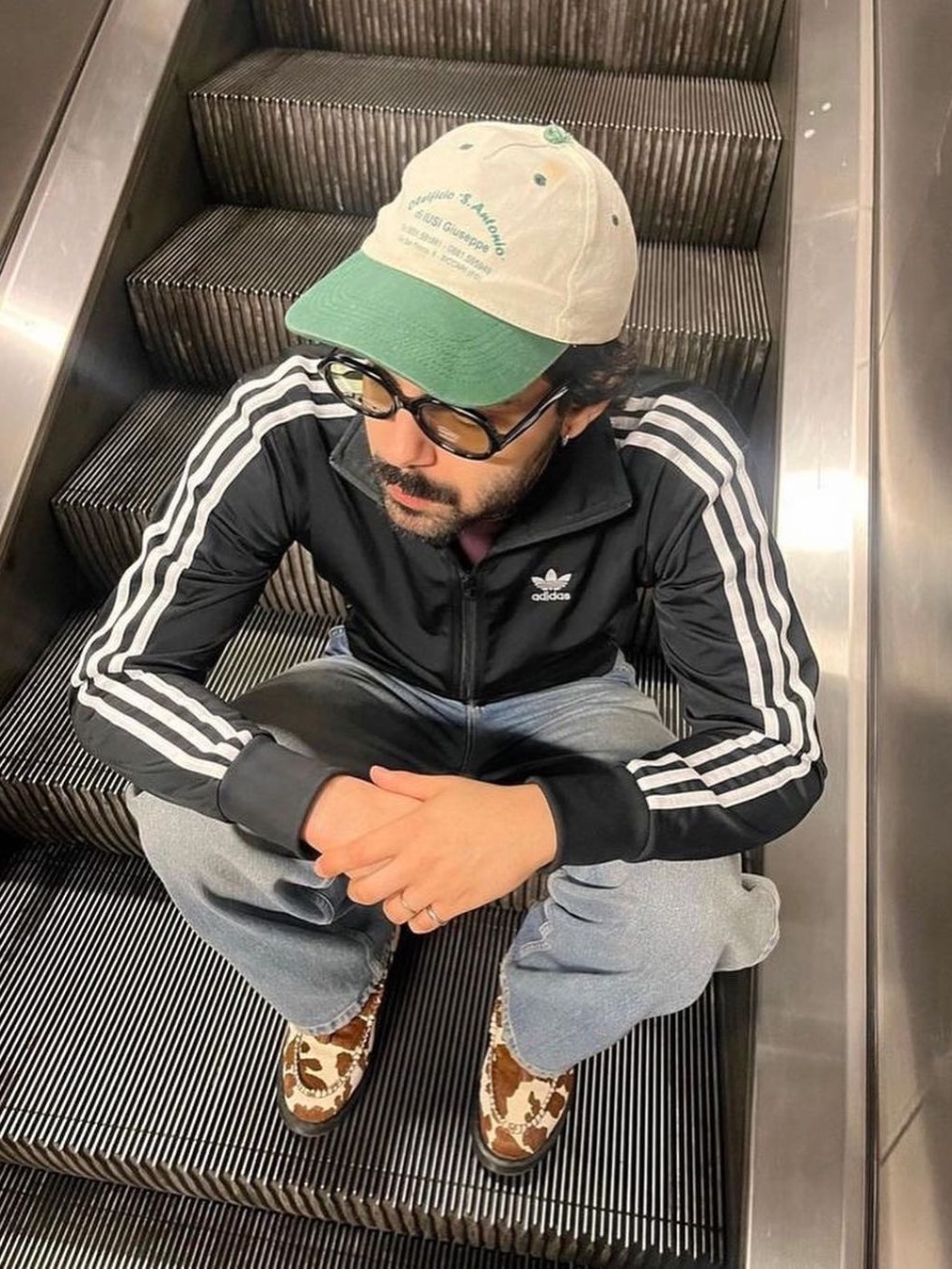 Adidas Beckenbauer Track Top Ambient Sky - KR Sizing, Adidas Superstar Track Top PB Black - KR Sizing 착용 스타일 - 3