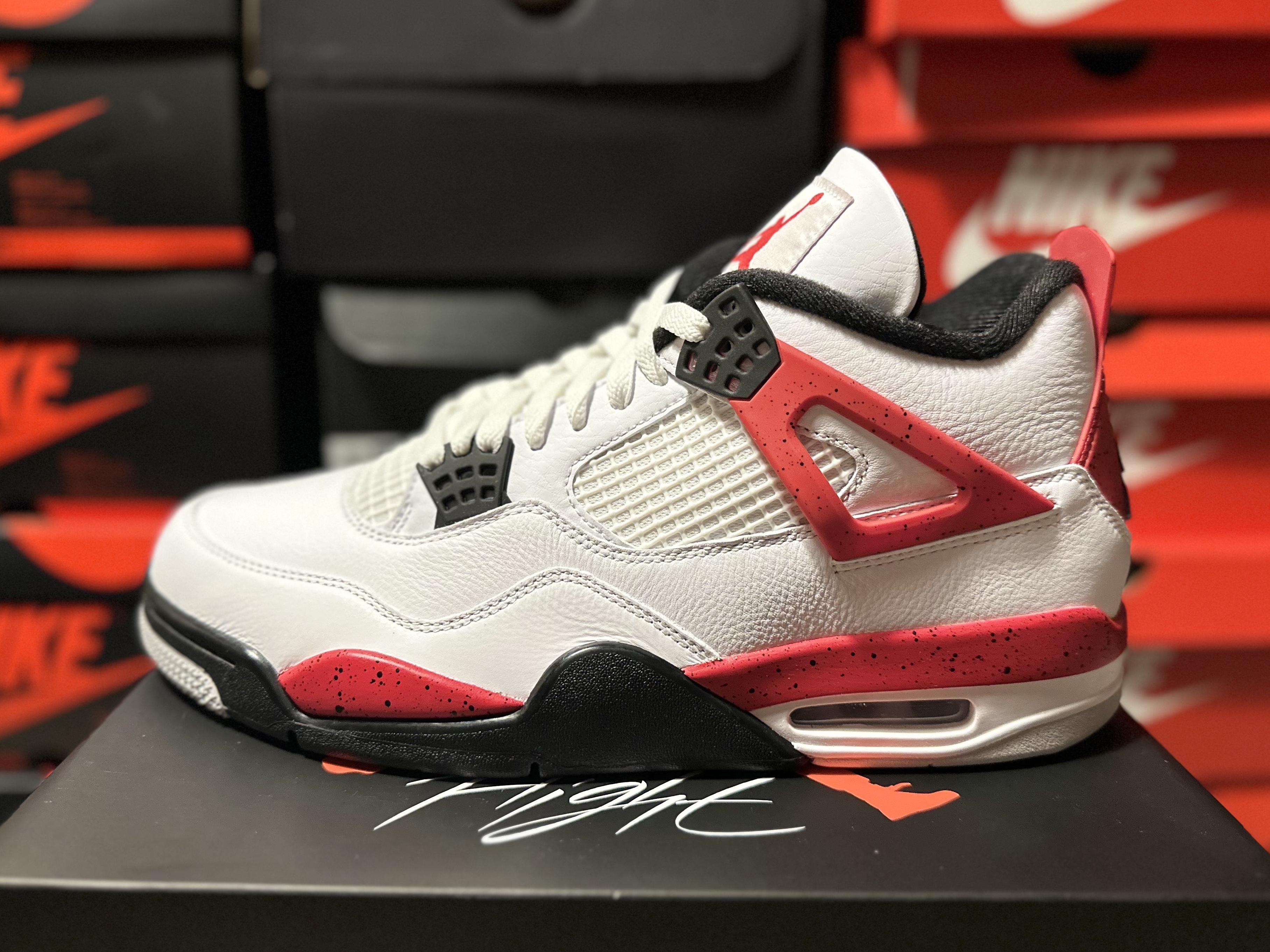 Jordan 4 Retro Red Cement, (GS) Jordan 4 Retro Outdoor Explorer 착용 스타일 - 4