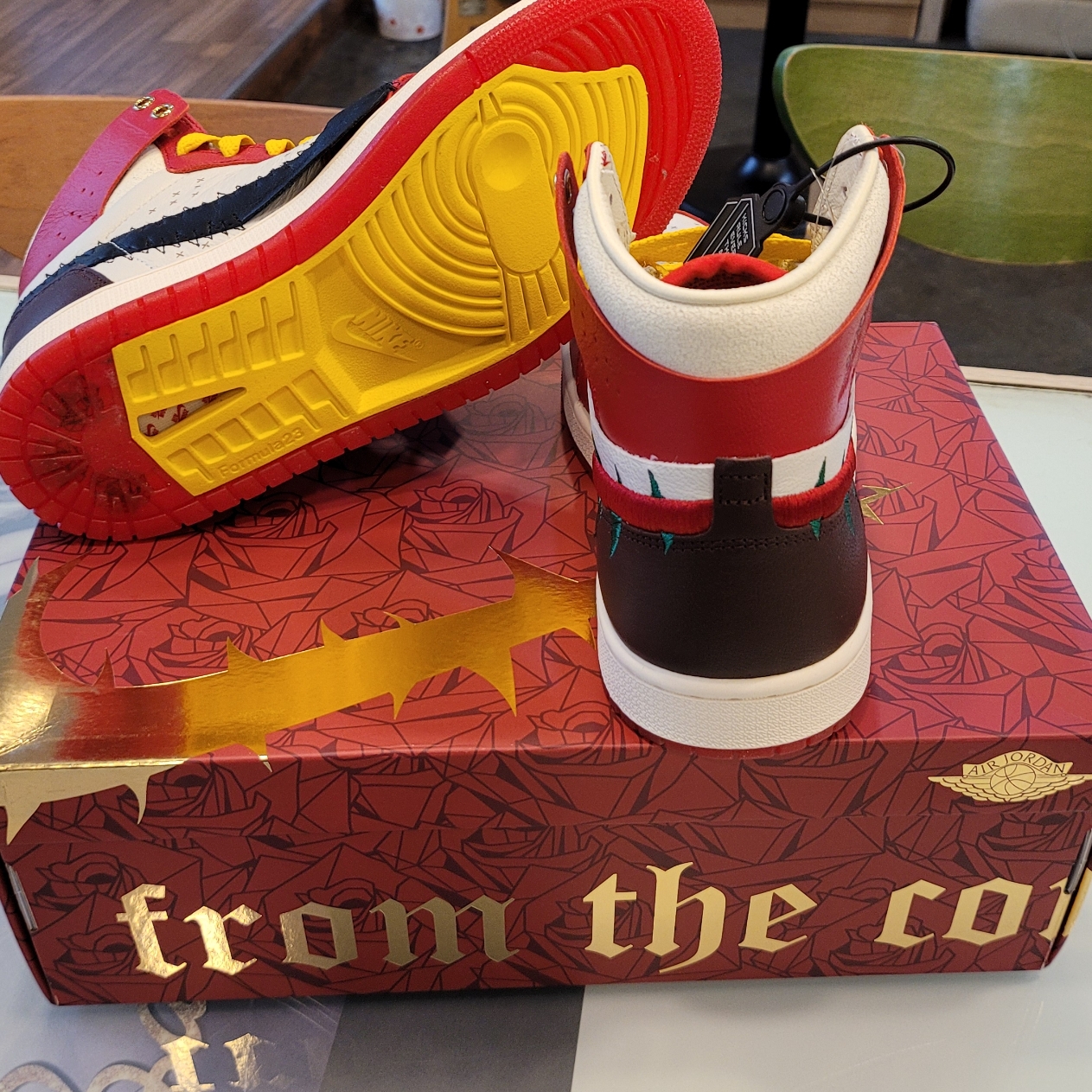 (W) Jordan 1 x Teyana Taylor Zoom CMFT 2 Gym Red 착용 스타일 - 4