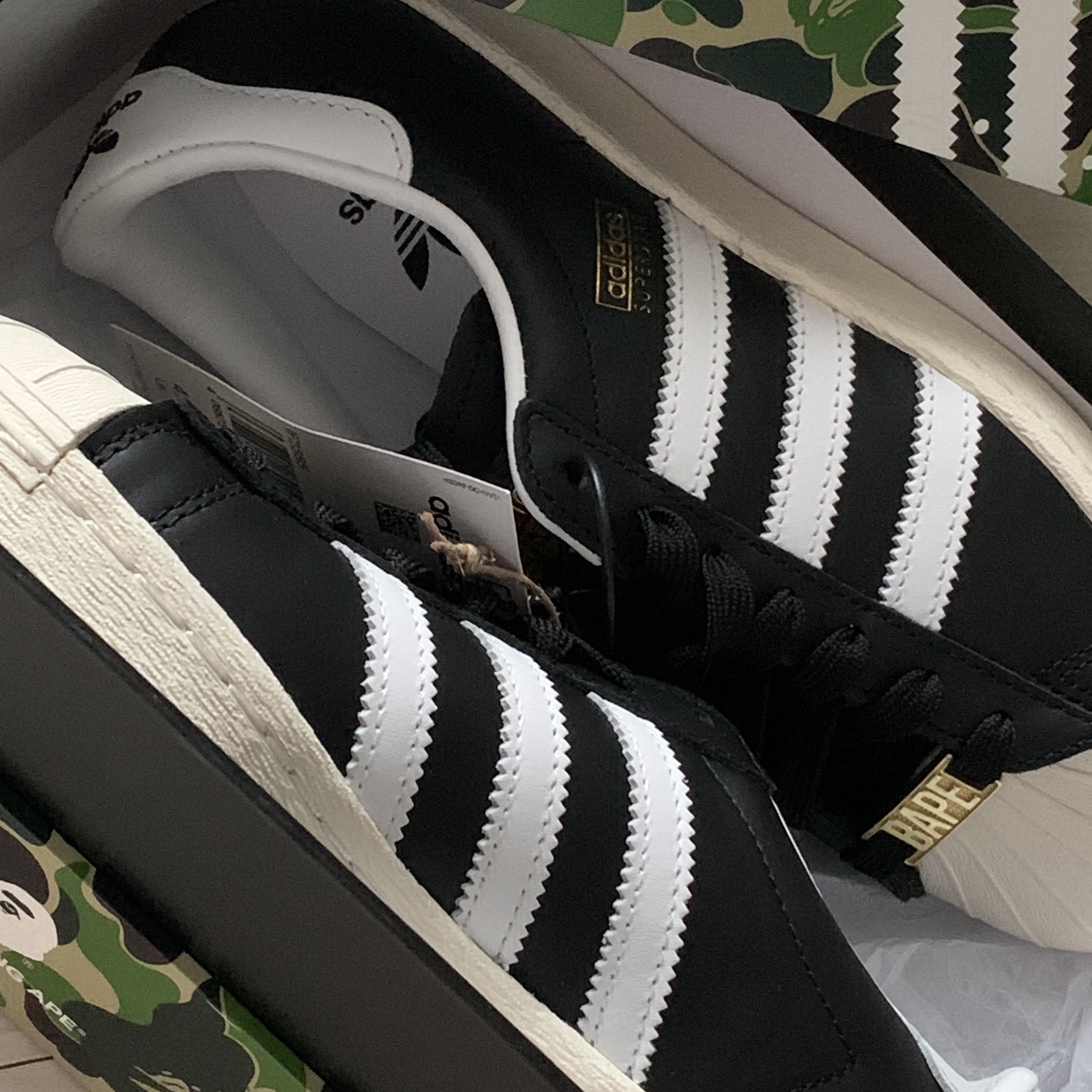 Adidas x BAPE Superstar 80s Core Black Off White 착용 스타일