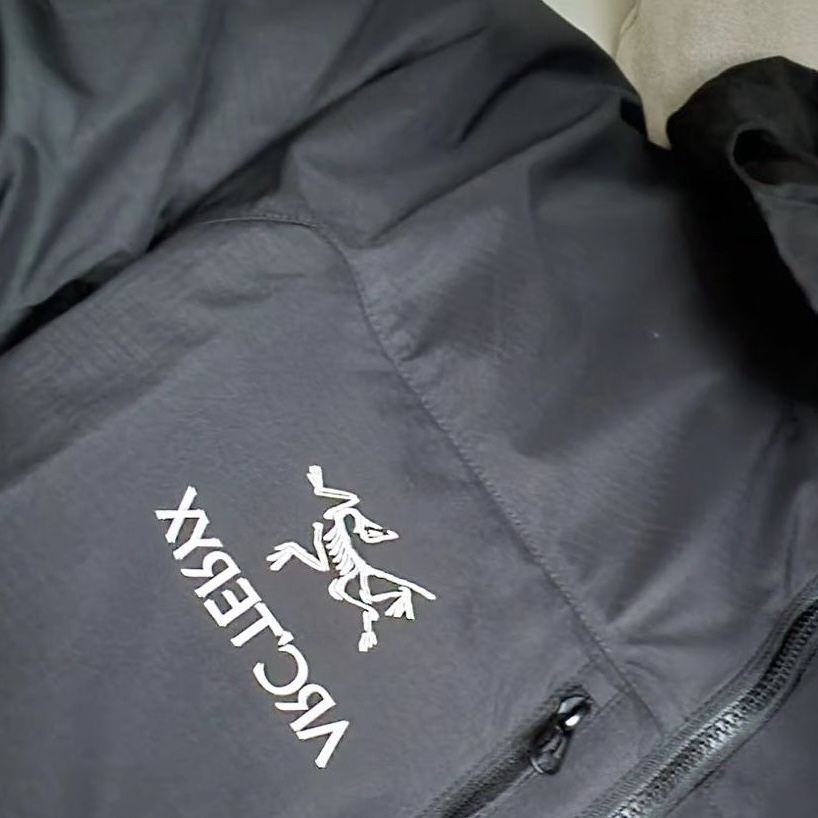 Arc'teryx Squamish Hoody Black 착용 스타일
