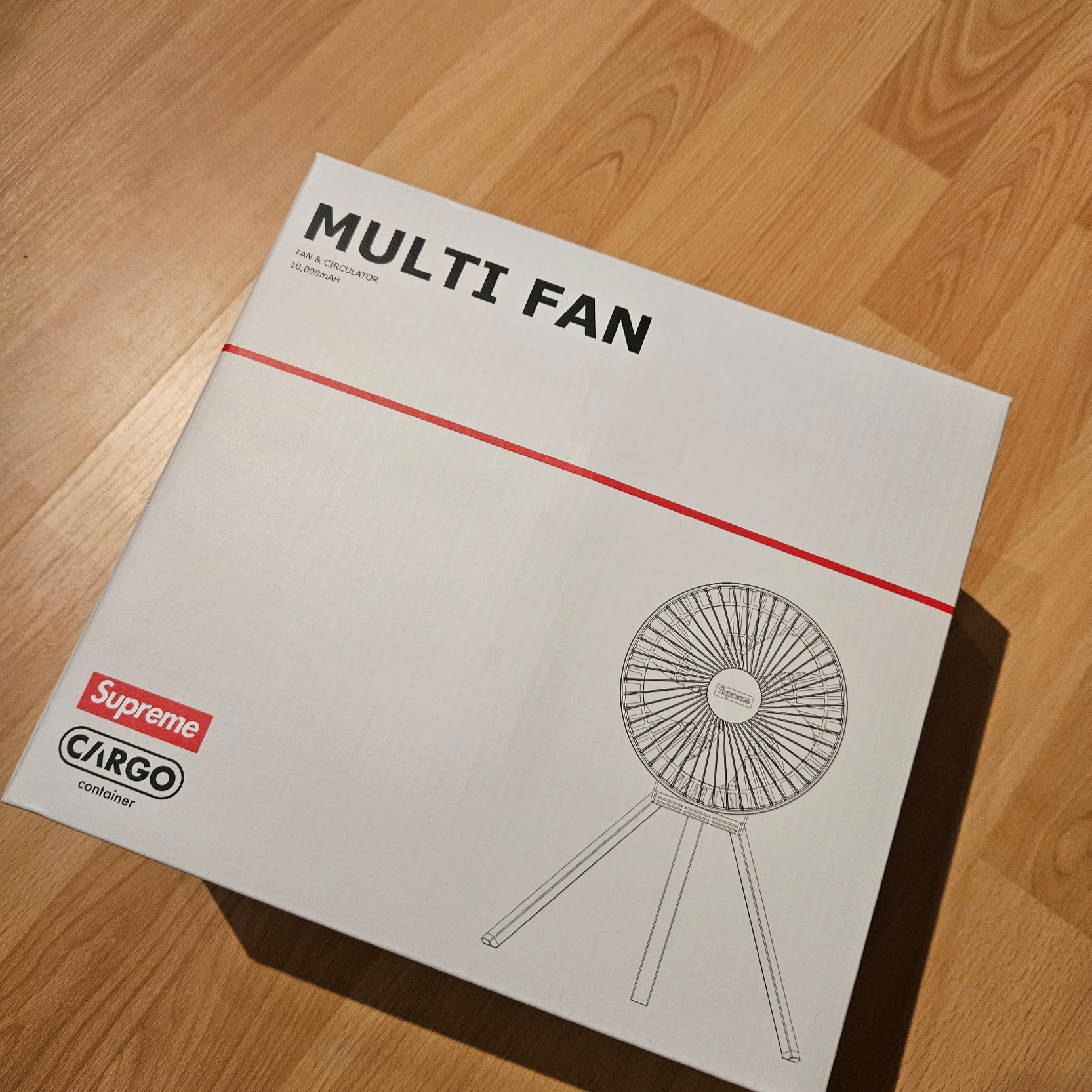 Supreme x Cargo Container Electric Fan Red - 23FW 착용 스타일 - 4