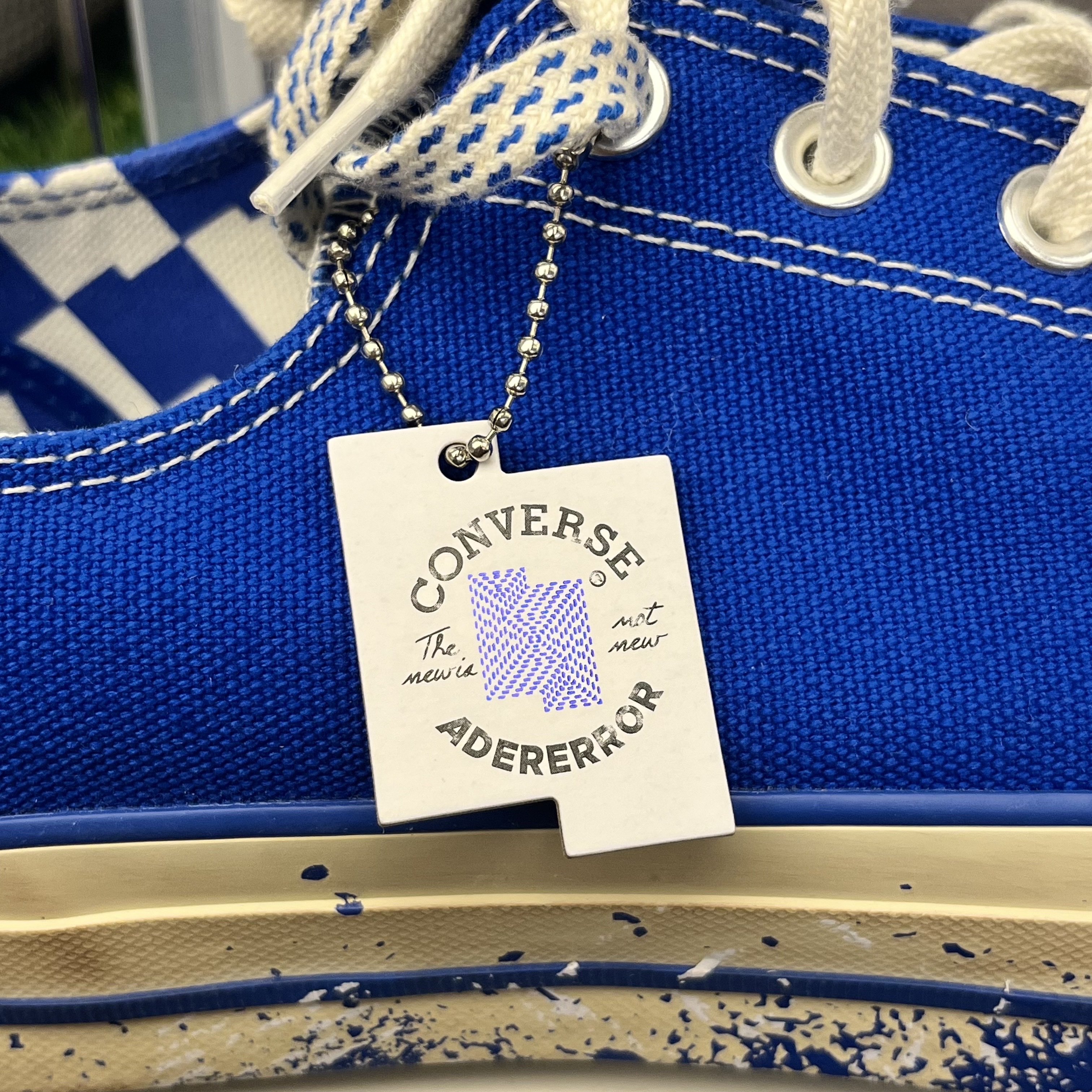 Converse x Ader Error Chuck 70 Ox Imperial Blue 착용 스타일 - 1