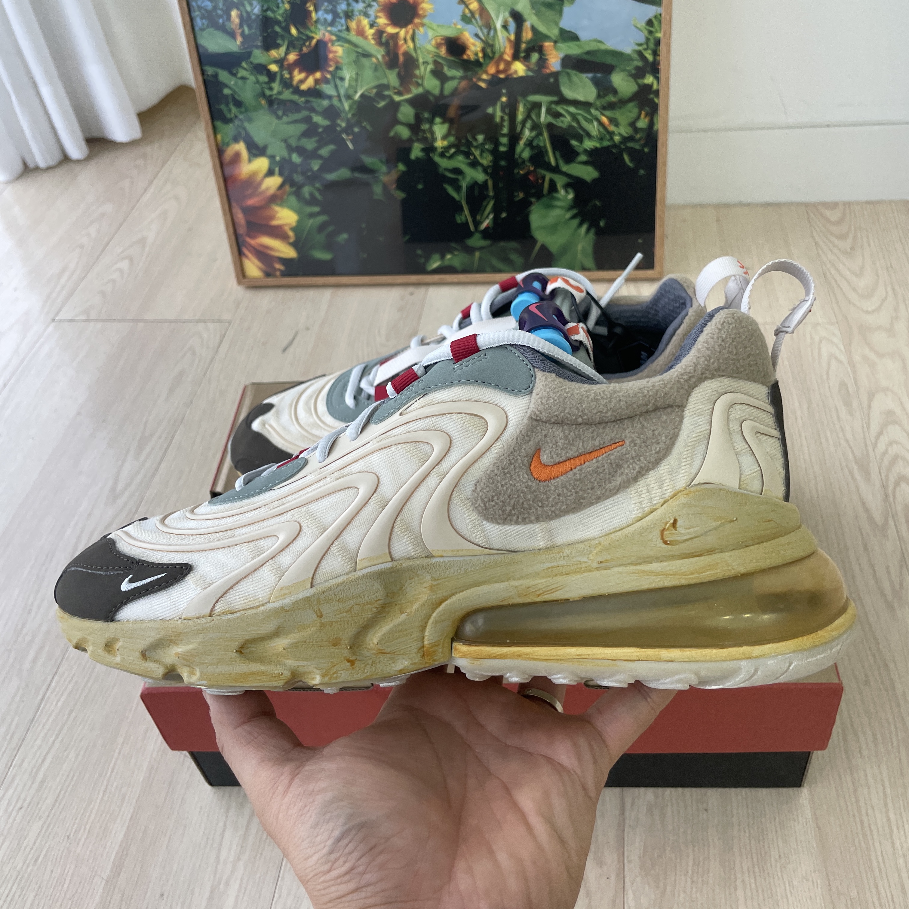 Nike x Travis Scott Air Max 270 React Cactus Trails 착용 스타일 - 1