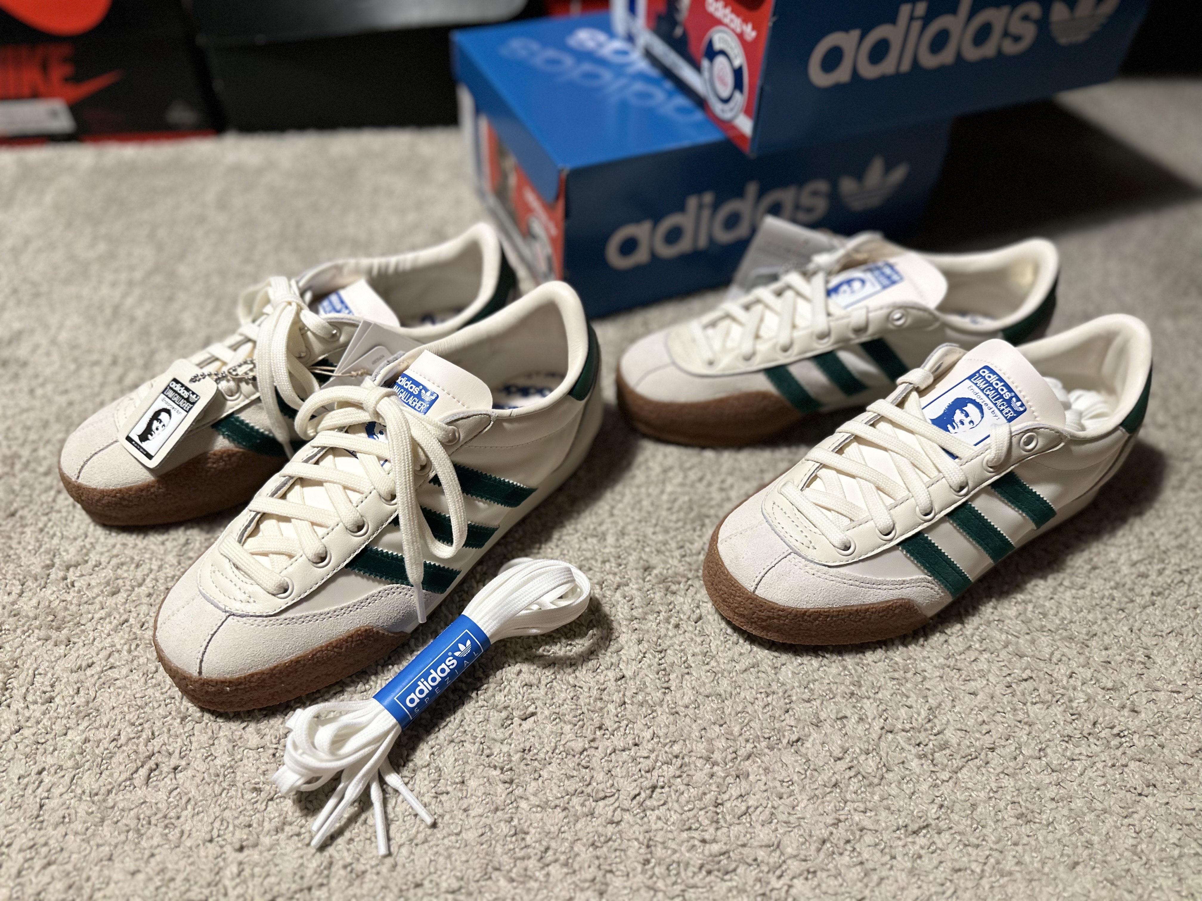 Adidas x Liam Gallagher Spezial LG II Cream White Collegiate Green 착용 스타일 - 1