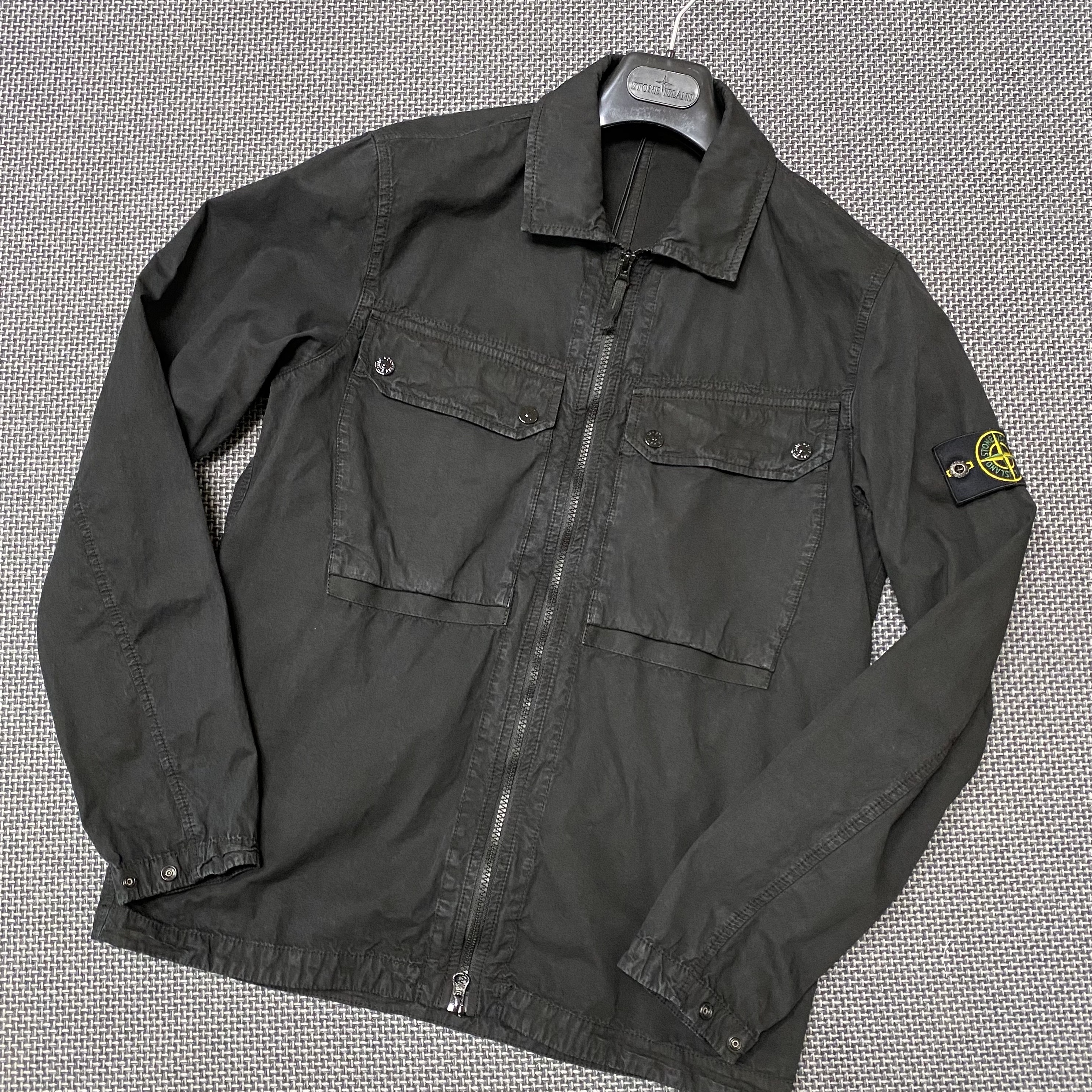 Stone Island 102WN Brushed Organic Cotton Overshirt Black - 23FW 착용 스타일