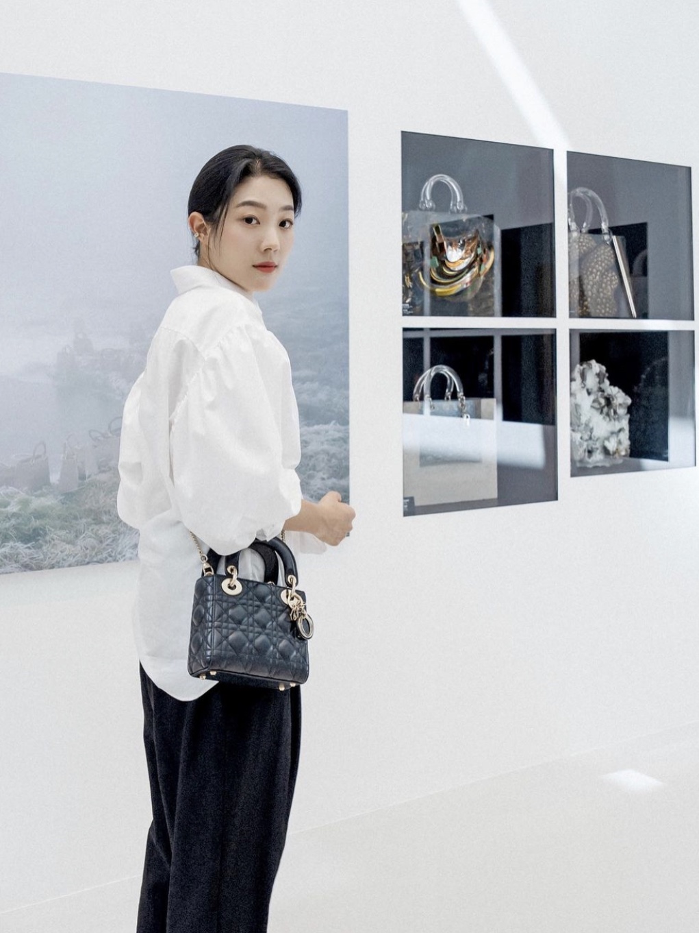 Dior Mini Lady Bag Cannage Lambskin Black 착용 스타일