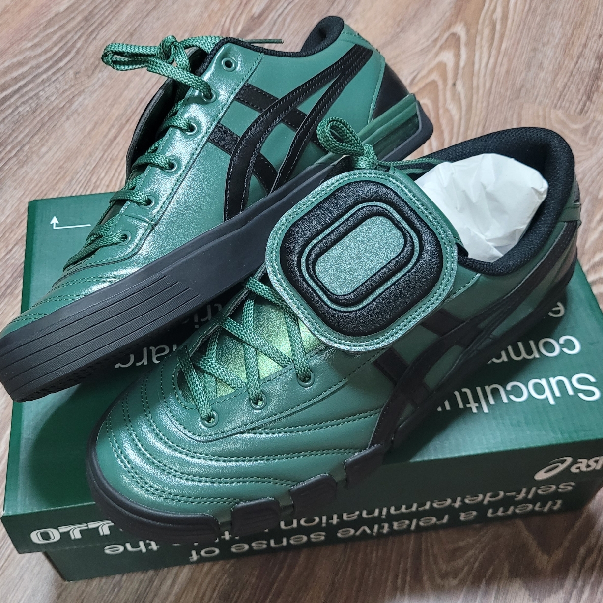 Asics x Otto 958 Gel-Flexkee 958 Hunter Green Black, Nike Dunk Low Retro Grey Fog 착용 스타일 - 1